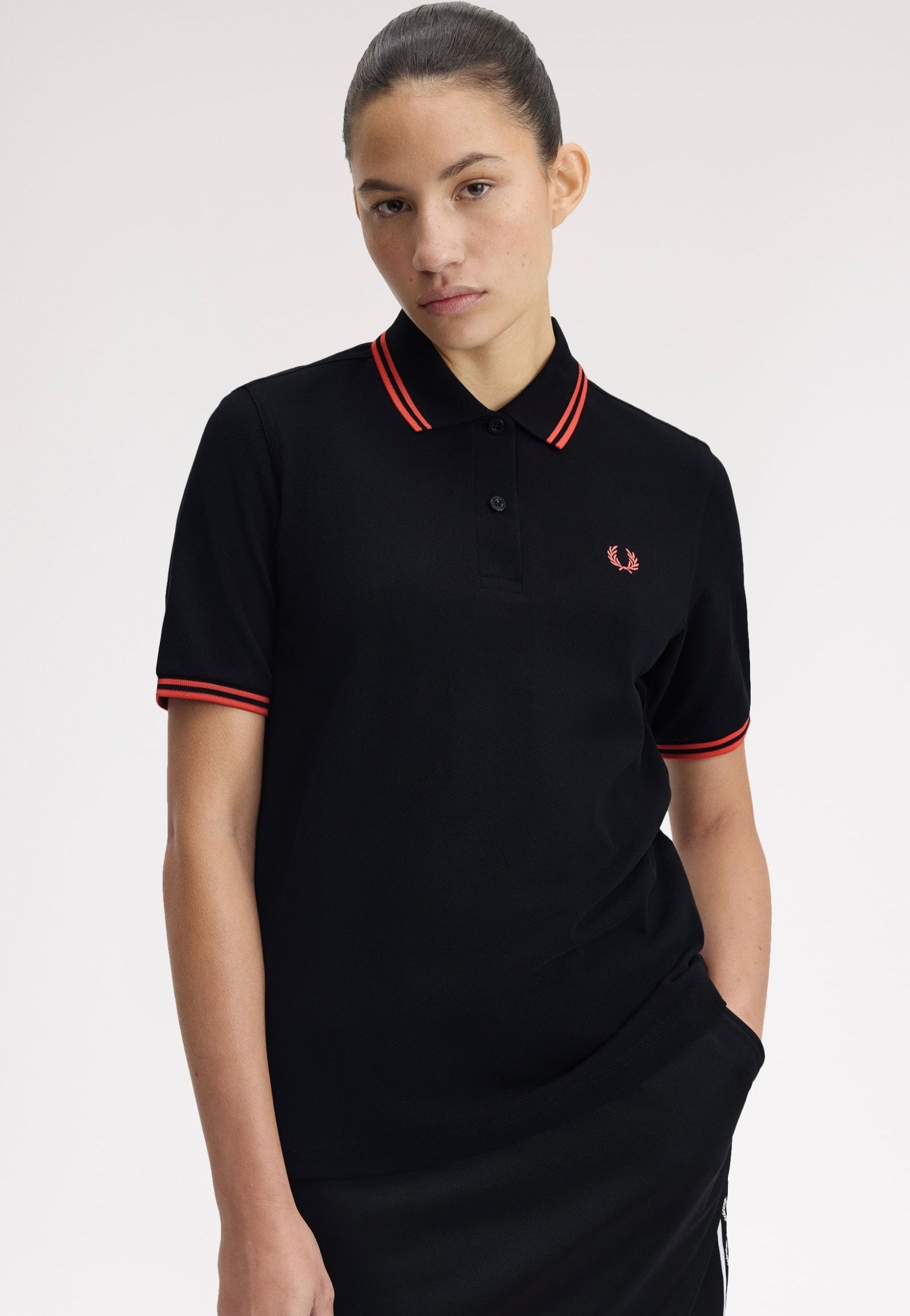 Fred Perry - Twin Tipped Black/Flamingo Tan/Flamingo Tan - Polo | Women-Image