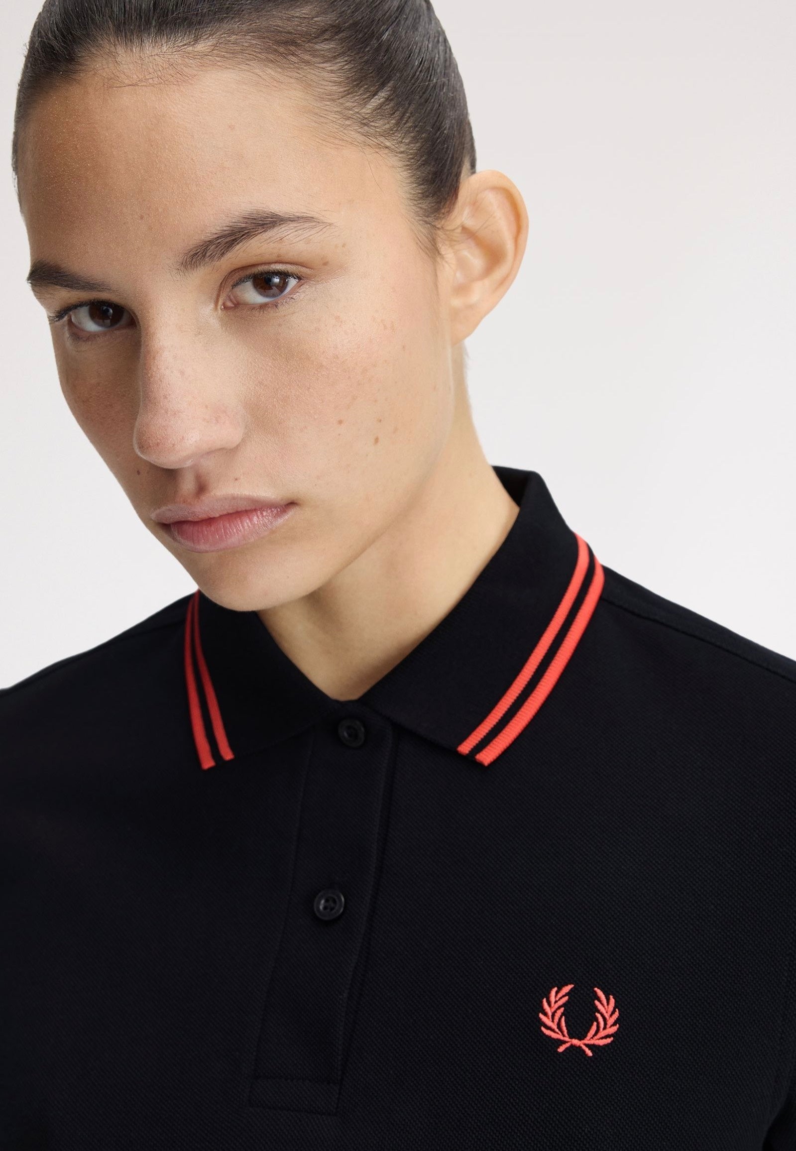 Fred Perry - Twin Tipped Black/Flamingo Tan/Flamingo Tan - Polo | Women-Image