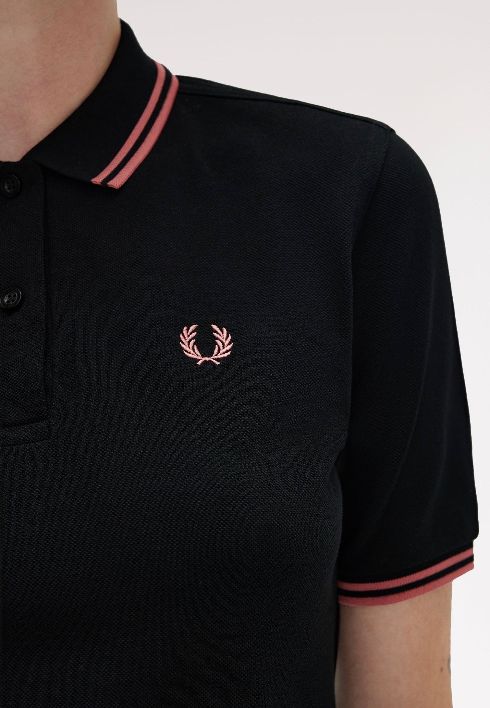 Fred Perry - Twin Tipped Fred Perry Black/Putty Pink - Polo | Women-Image