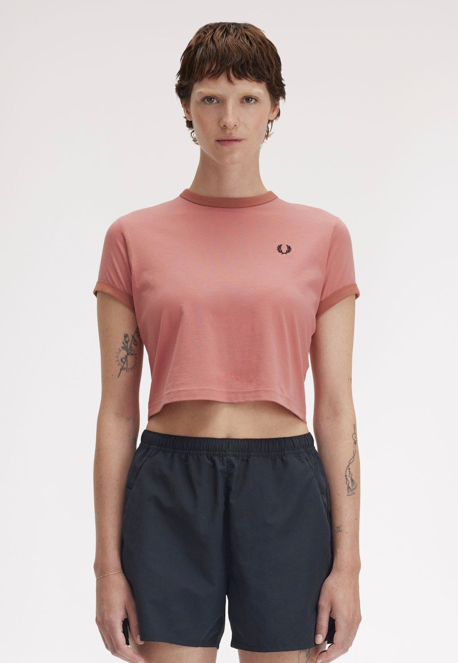 Fred Perry - Cropped Ringer Putty Pink - T-Shirt | Women-Image