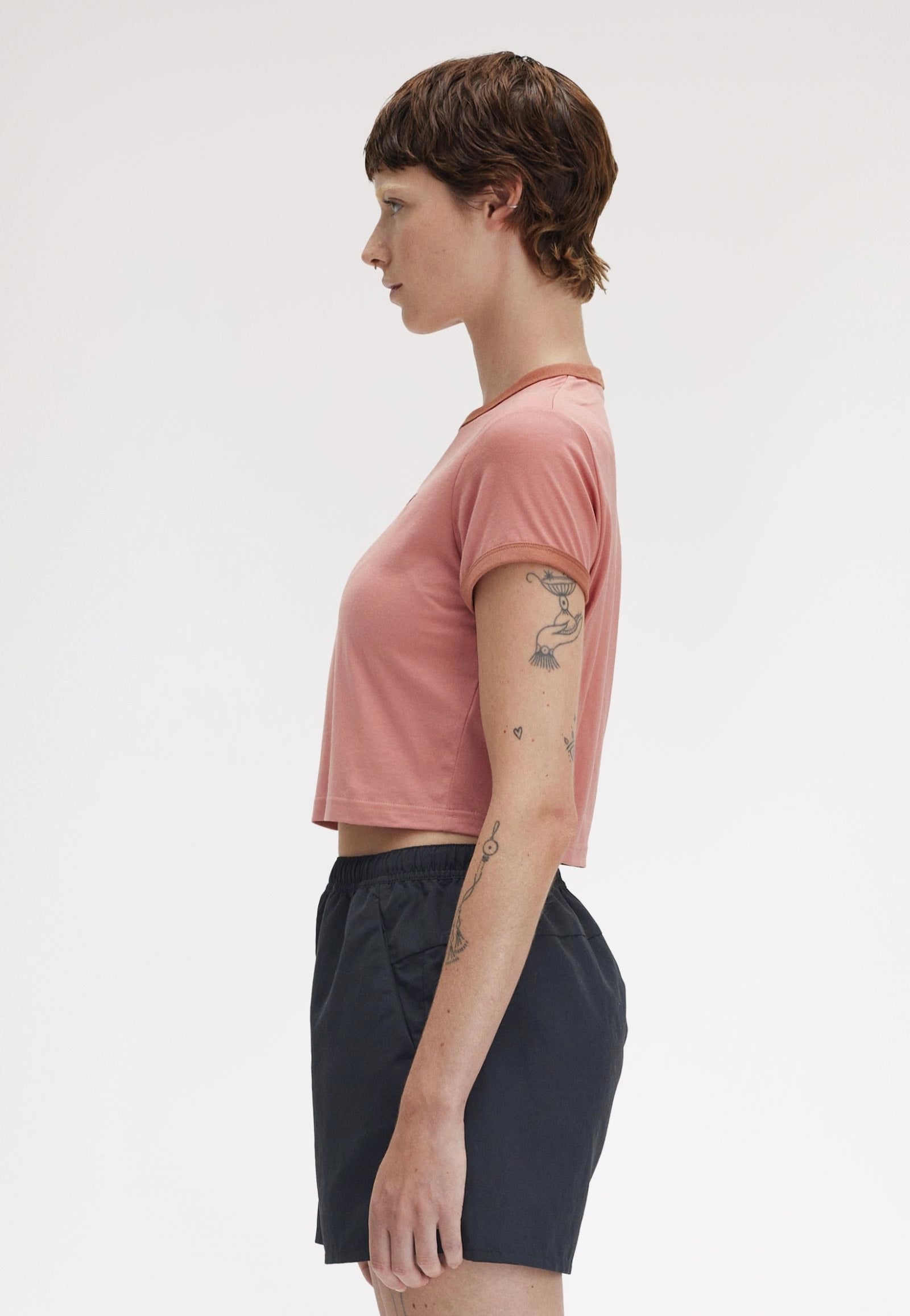 Fred Perry - Cropped Ringer Putty Pink - T-Shirt | Women-Image