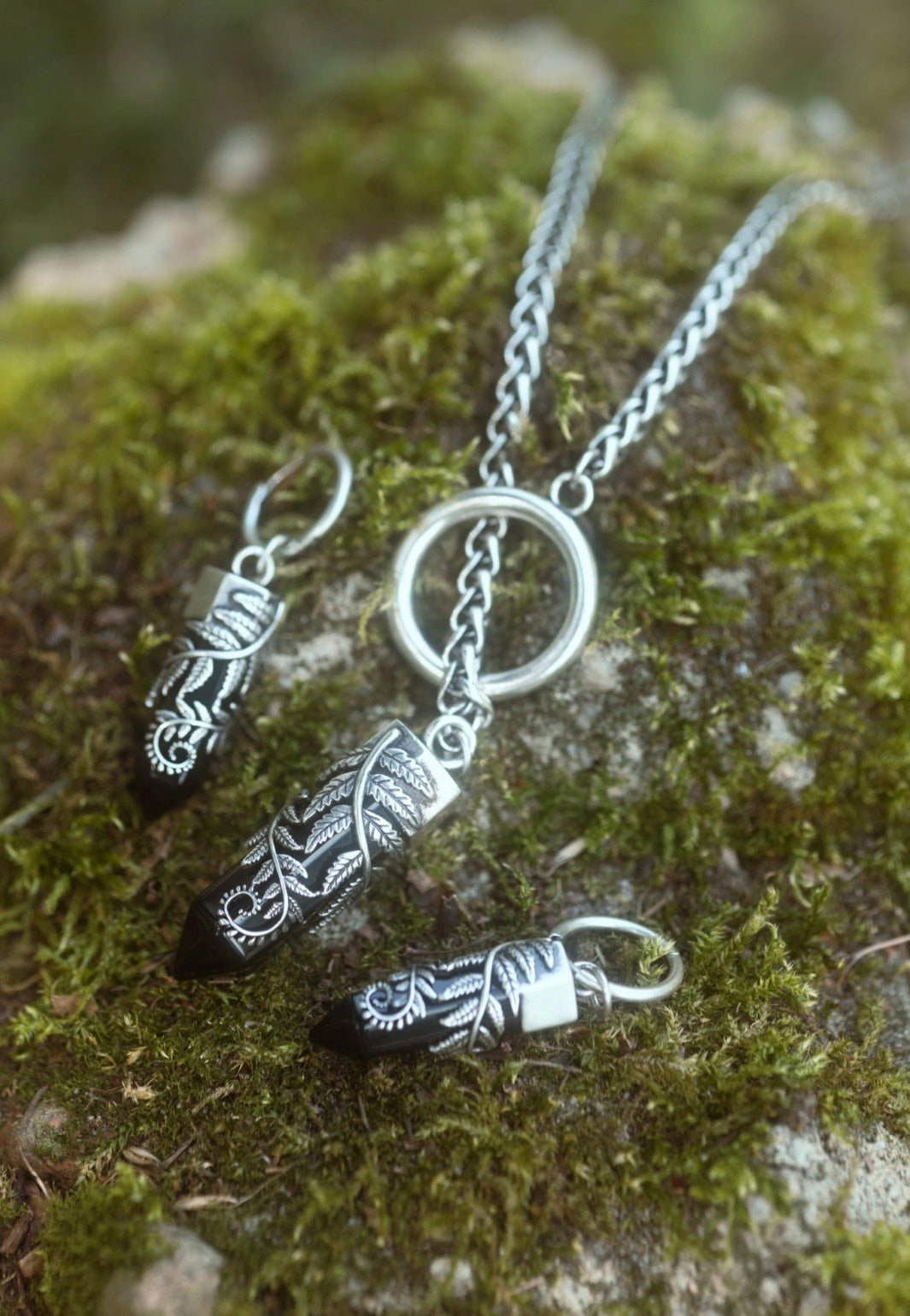 Restyle - Crystal Fern O-Ring Silver - Necklace | Neutral-Image