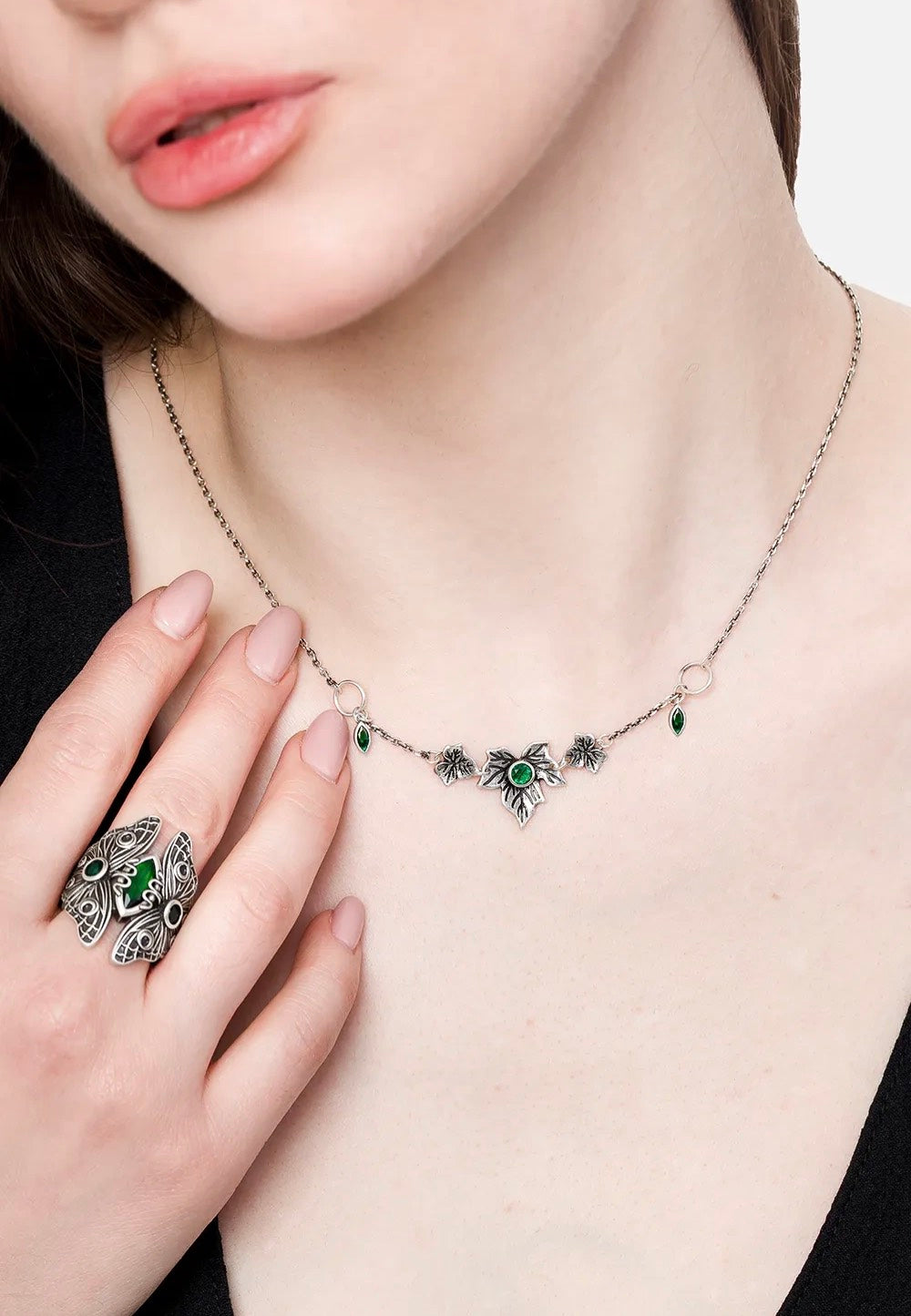 Restyle - Poisoned Ivy Silver - Necklace | Neutral-Image