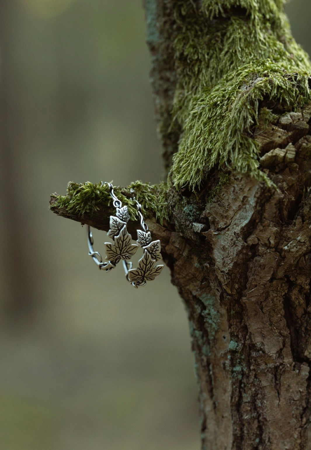 Restyle - Tangled Vines Hoop Silver - Earrings | Neutral-Image
