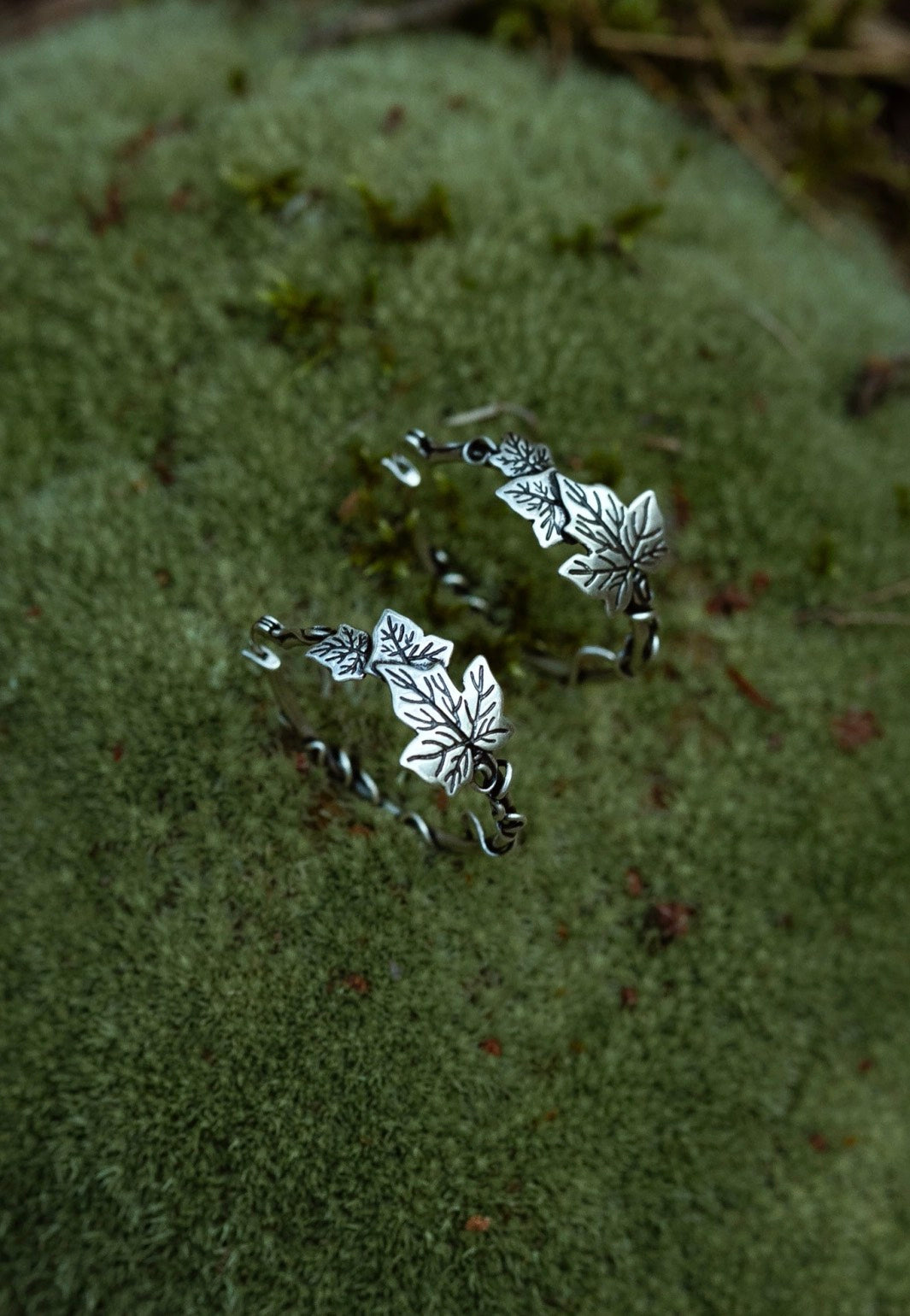 Restyle - Tangled Vines Hoop Silver - Earrings | Neutral-Image