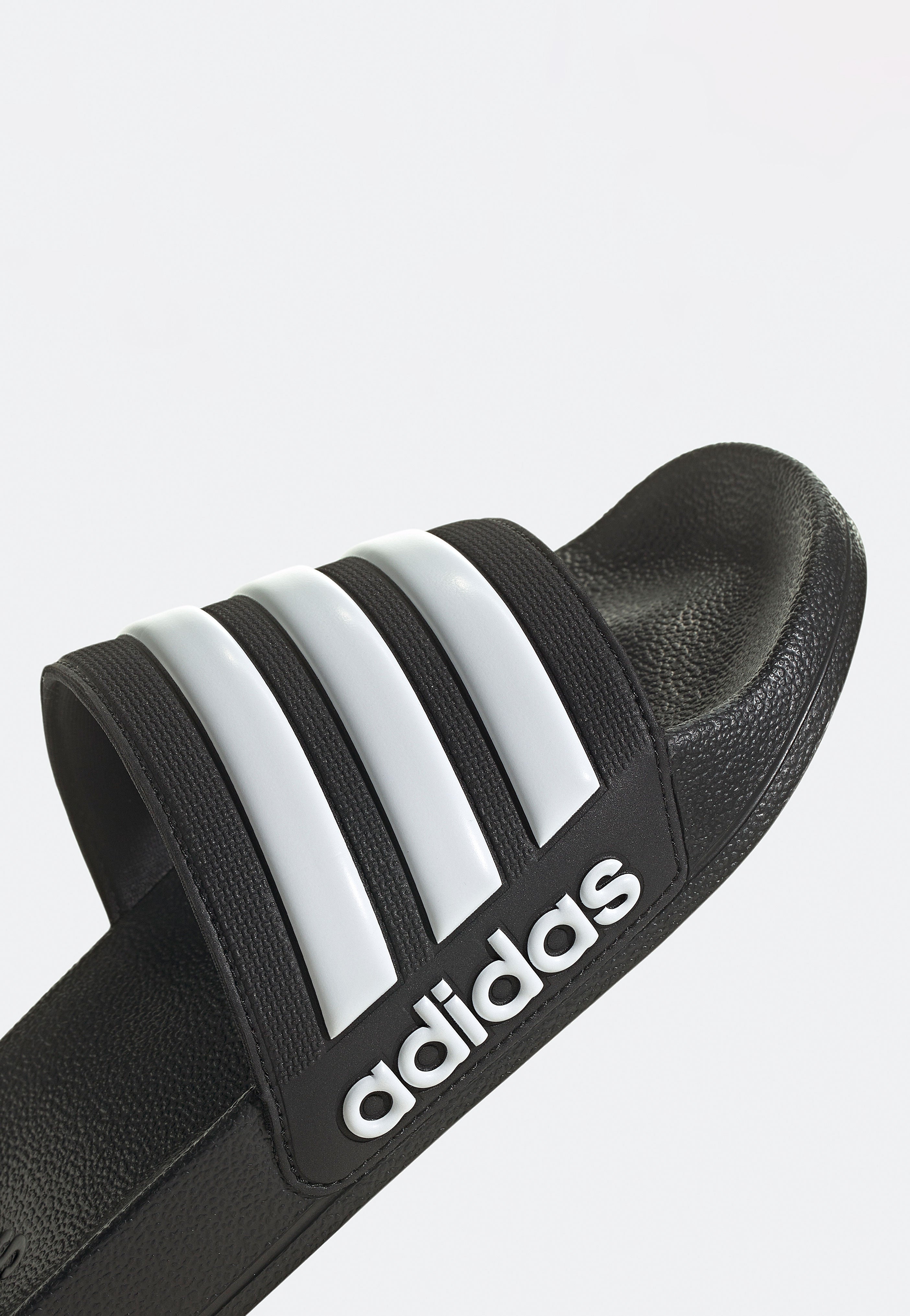 Adidas - Adilette Shower Cblack/Ftwwht/Cblack - Slides | Neutral-Image