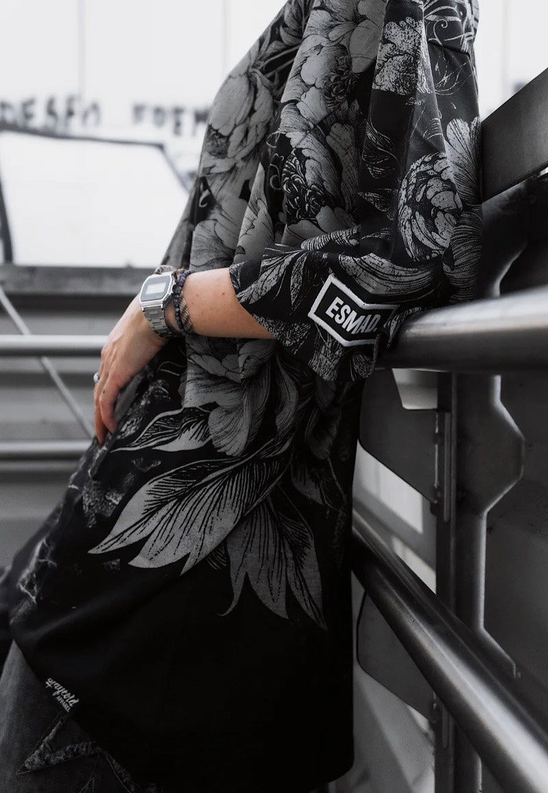 Stay Cold Apparel - Heart Like Winter Oversized - T-Shirt | Neutral-Image