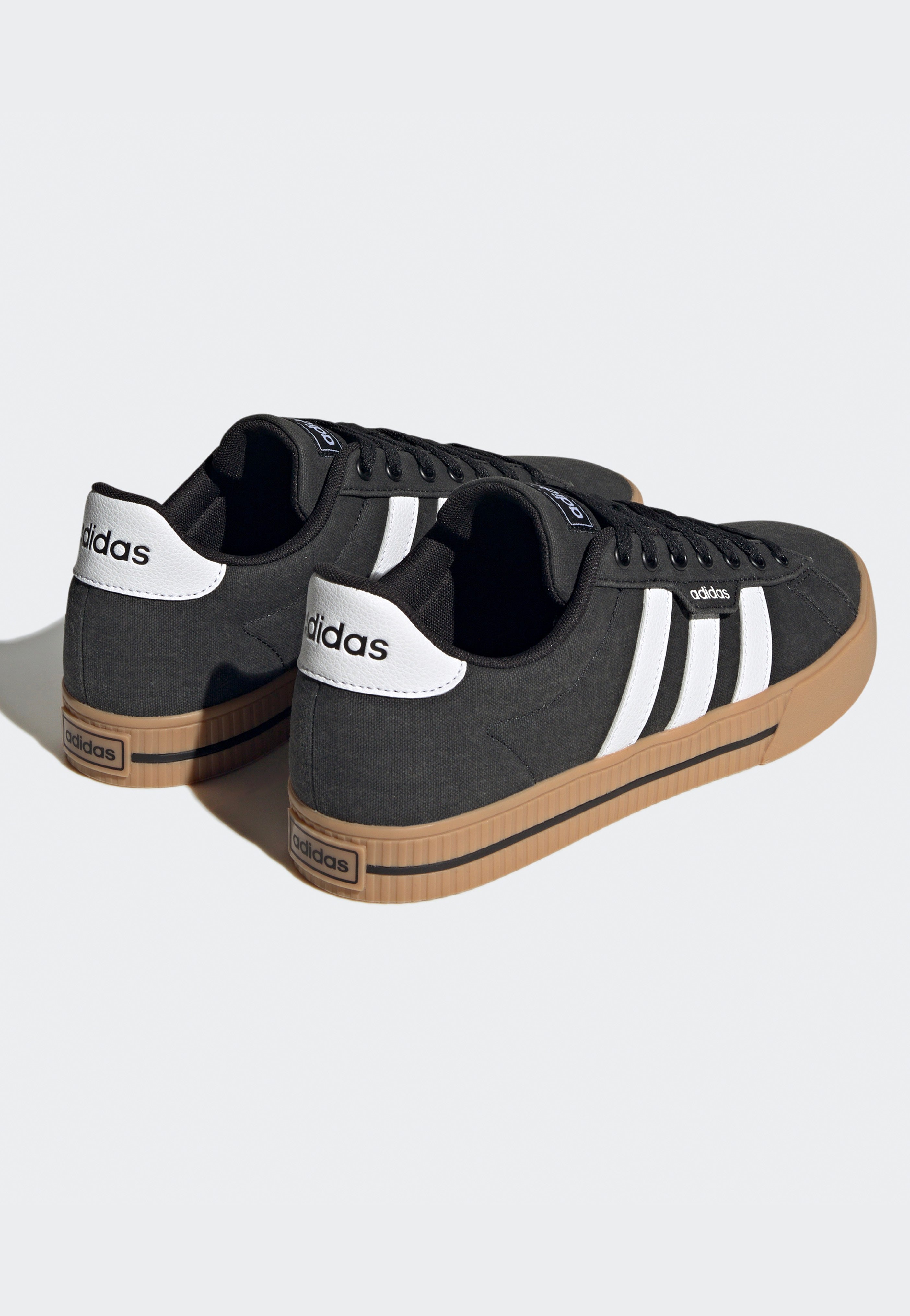 Adidas - Daily 3.0 Cblack/Ftwwht/Gum3 - Shoes | Men-Image