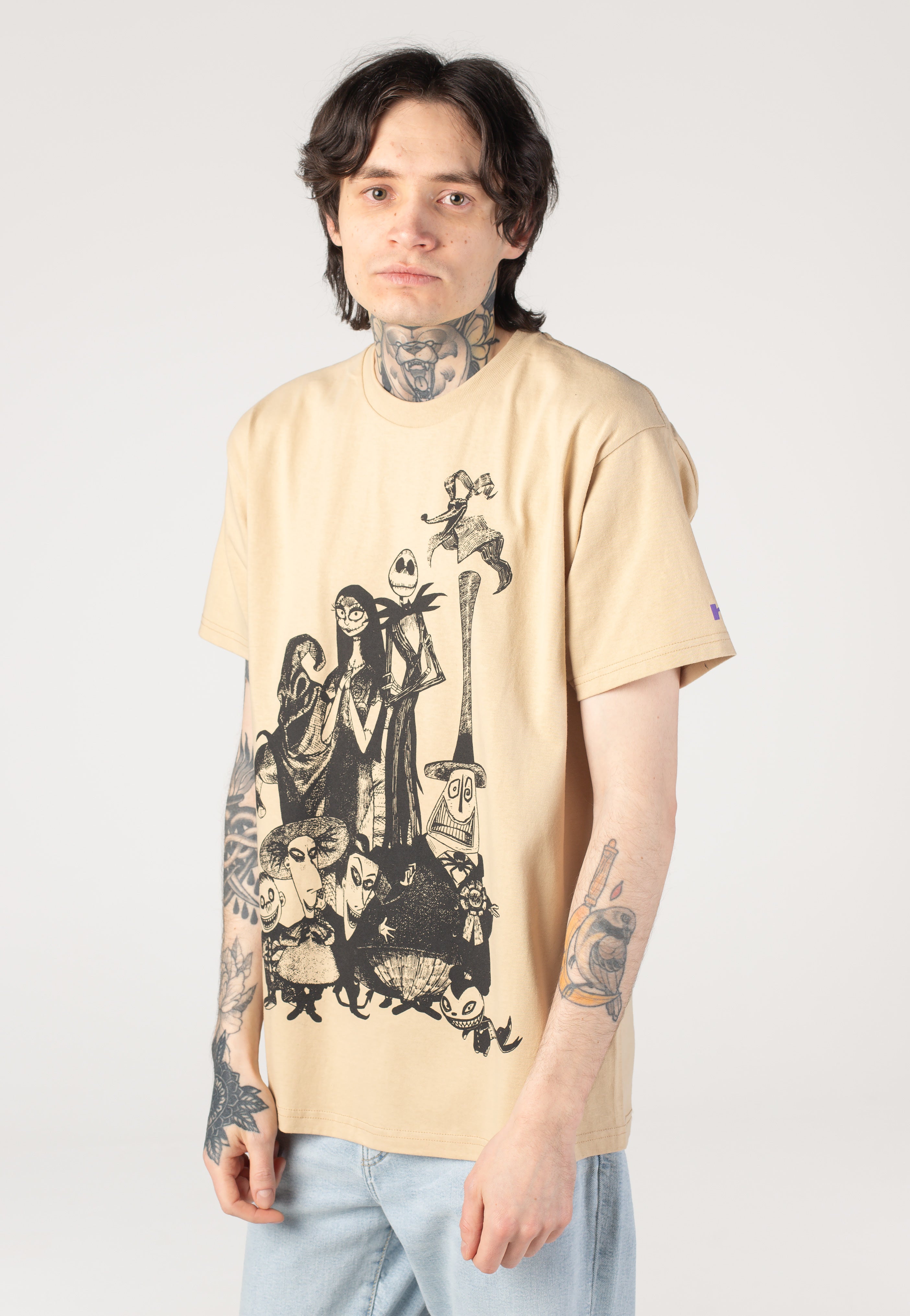 HUF x The Nightmare Before Christmas - Nightmare Cast Sand - T-Shirt | Men-Image