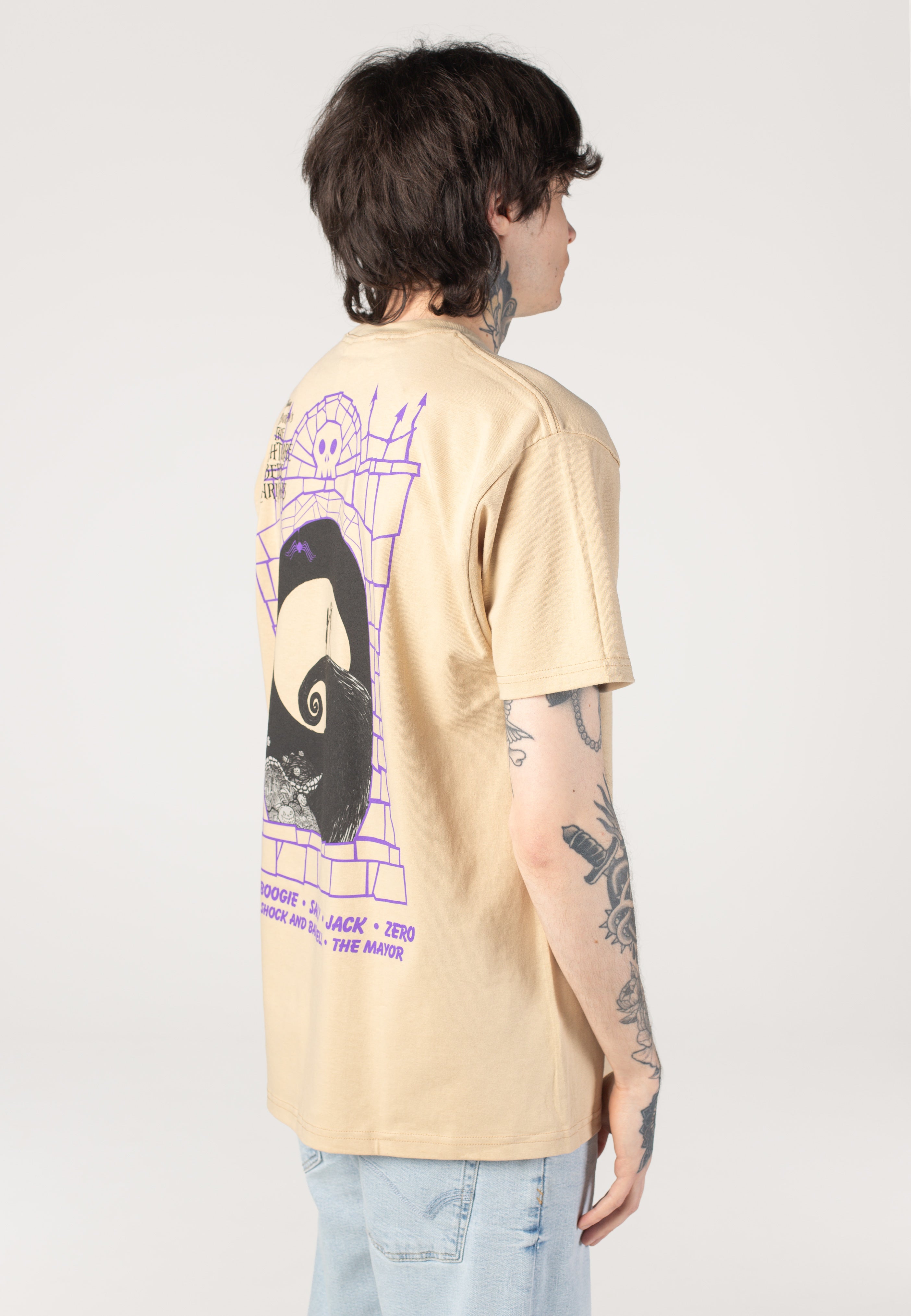 HUF x The Nightmare Before Christmas - Nightmare Cast Sand - T-Shirt | Men-Image