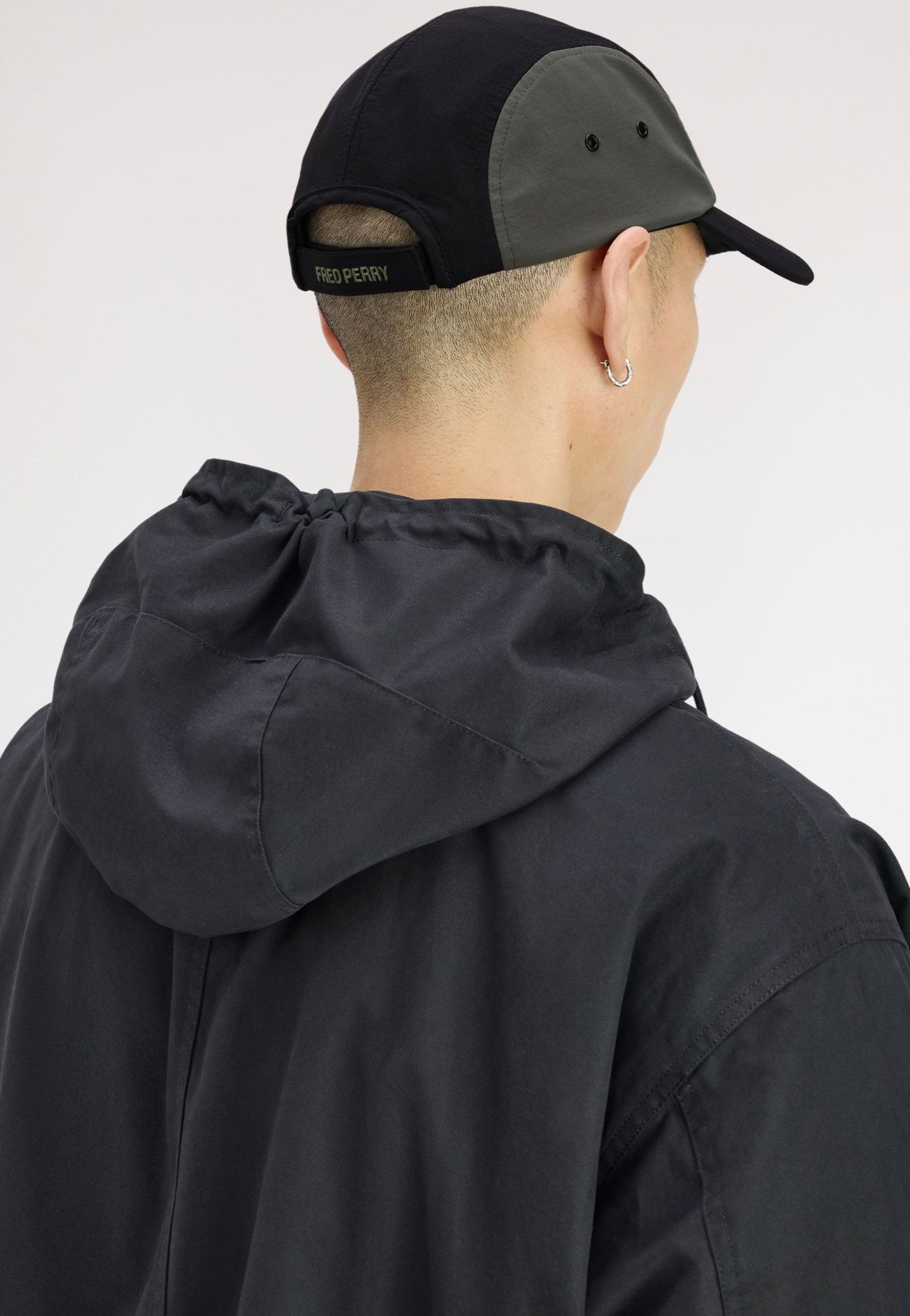 Fred Perry - Blocked 5 Panel Ripstop Black - Cap | Neutral-Image
