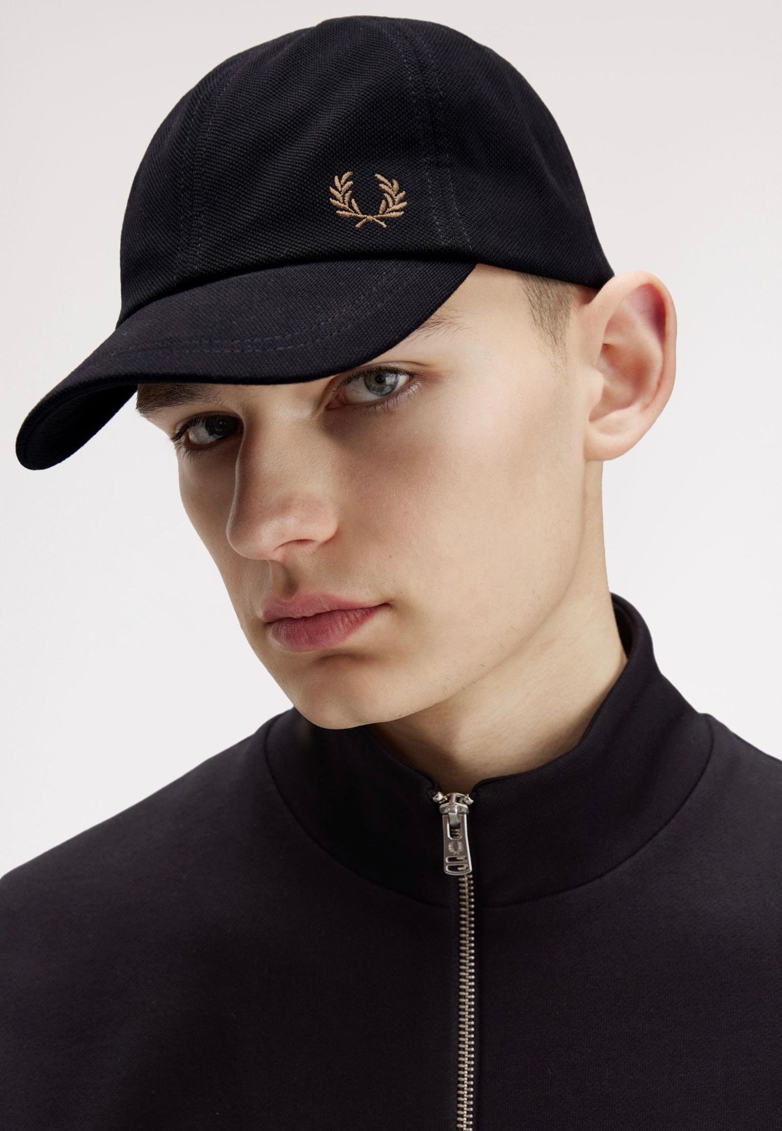 Fred Perry - Pique Classic Black/Shadedstone - Cap | Neutral-Image