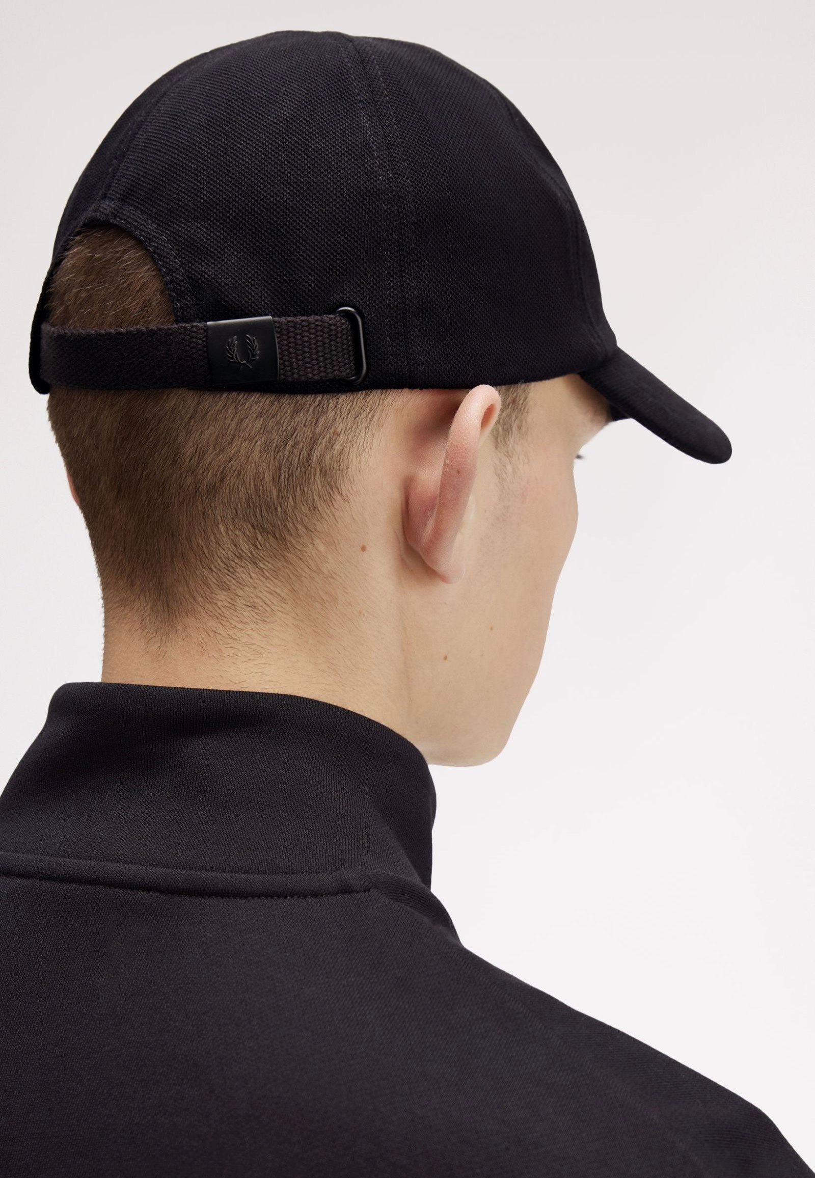 Fred Perry - Pique Classic Black/Shadedstone - Cap | Neutral-Image
