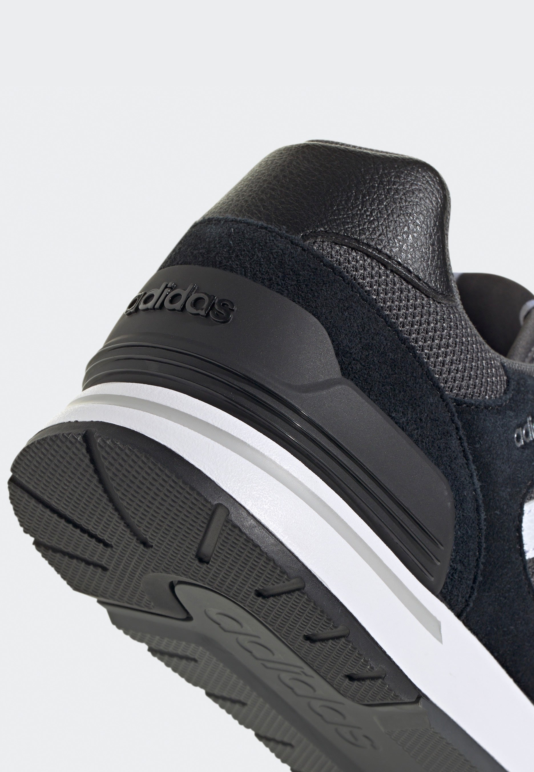 Adidas - Run 80s Cblack/Ftwwht/Gresix - Shoes | Impericon