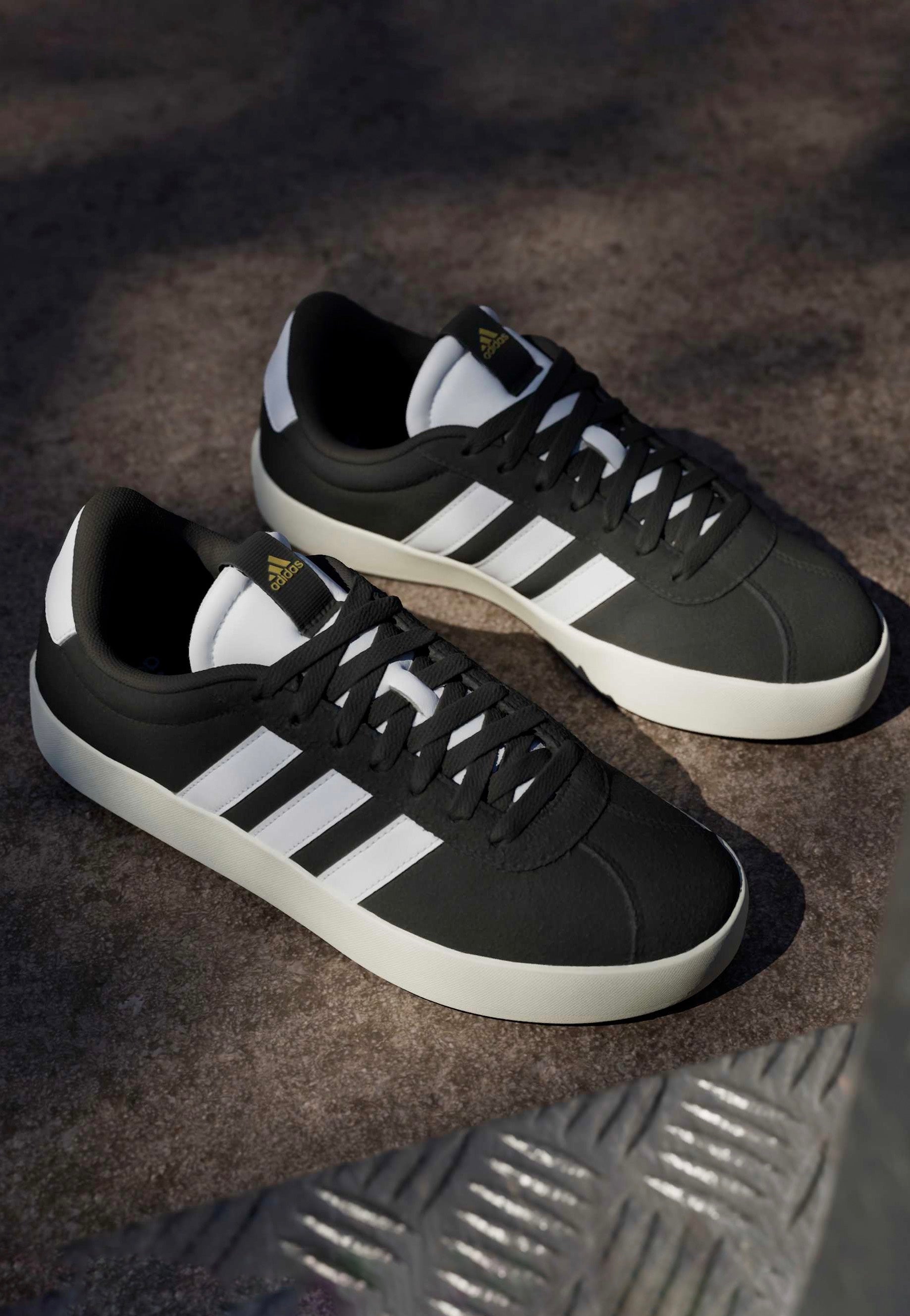 Adidas - VL Court 3.0 Cblack/Ftwwht/Goldmt - Girl Shoes | Women-Image