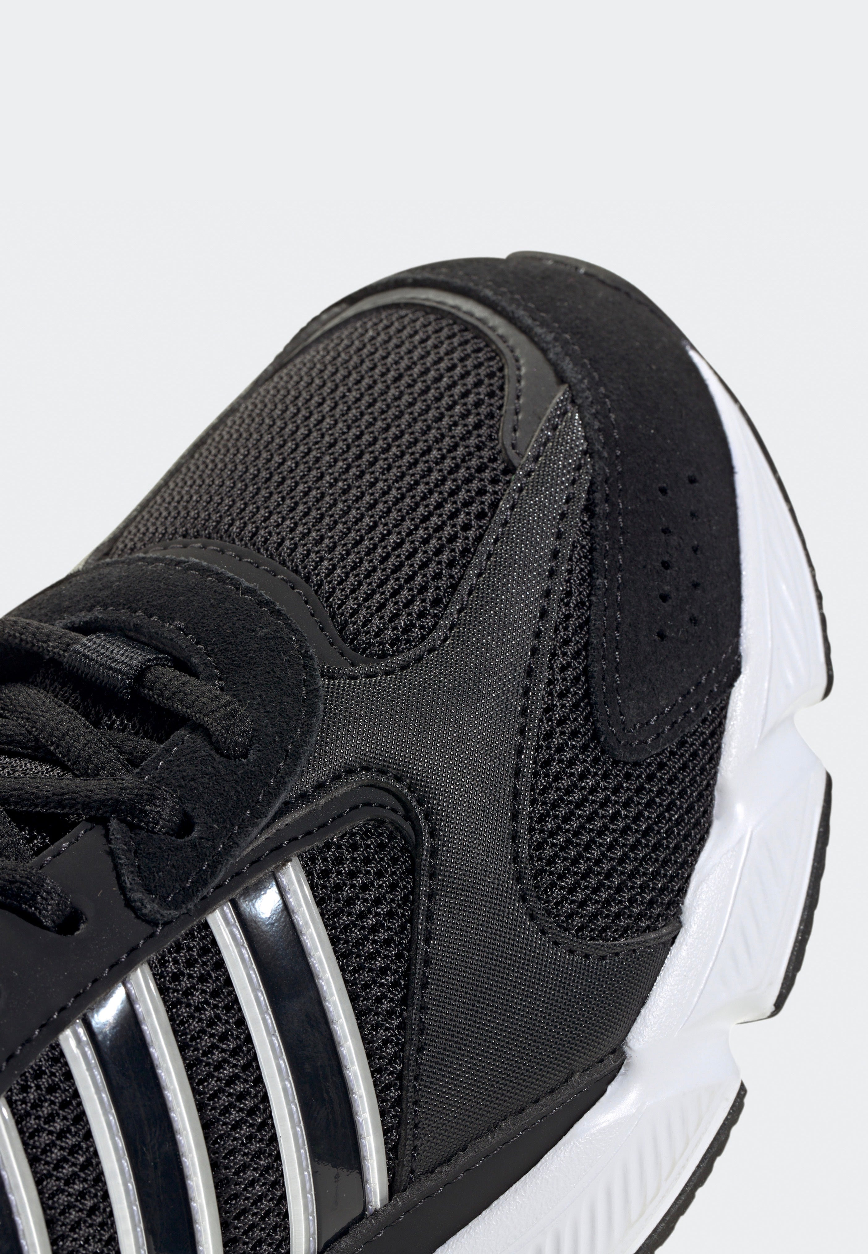 Adidas - Crazychaos 2000 Cblack/Ftwwht/Cblack - Shoes | Men-Image