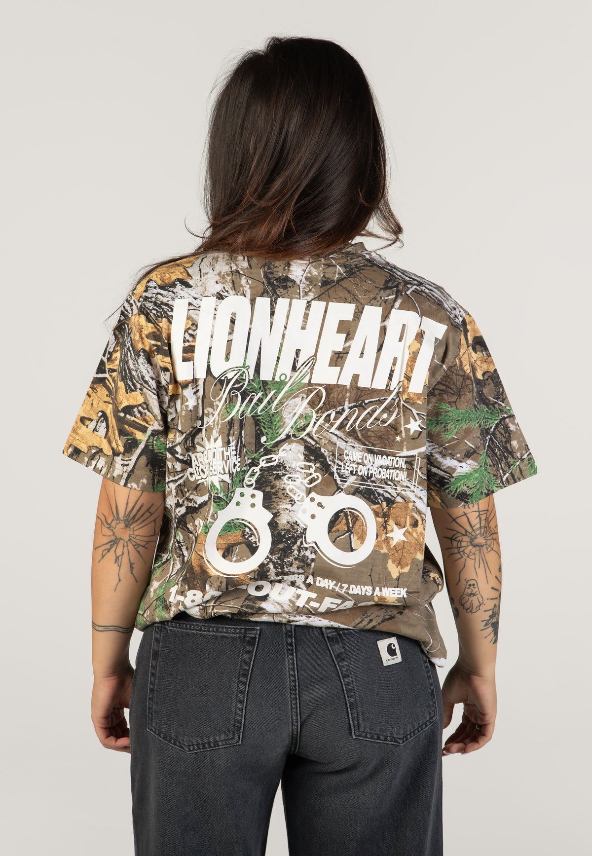 Lionheart Bail Bonds Real Camo Tričko | Women-Image
