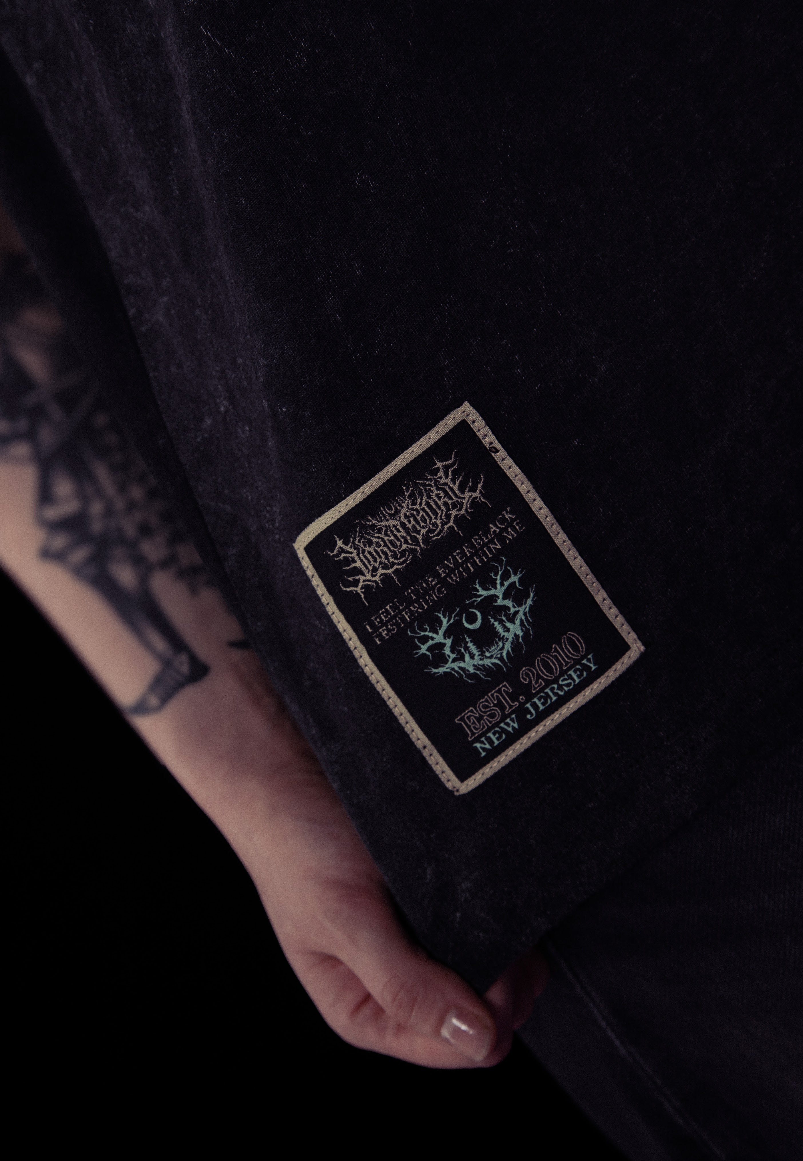 Lorna Shore Logo Acid Wash Premium Tričko | Women-Image