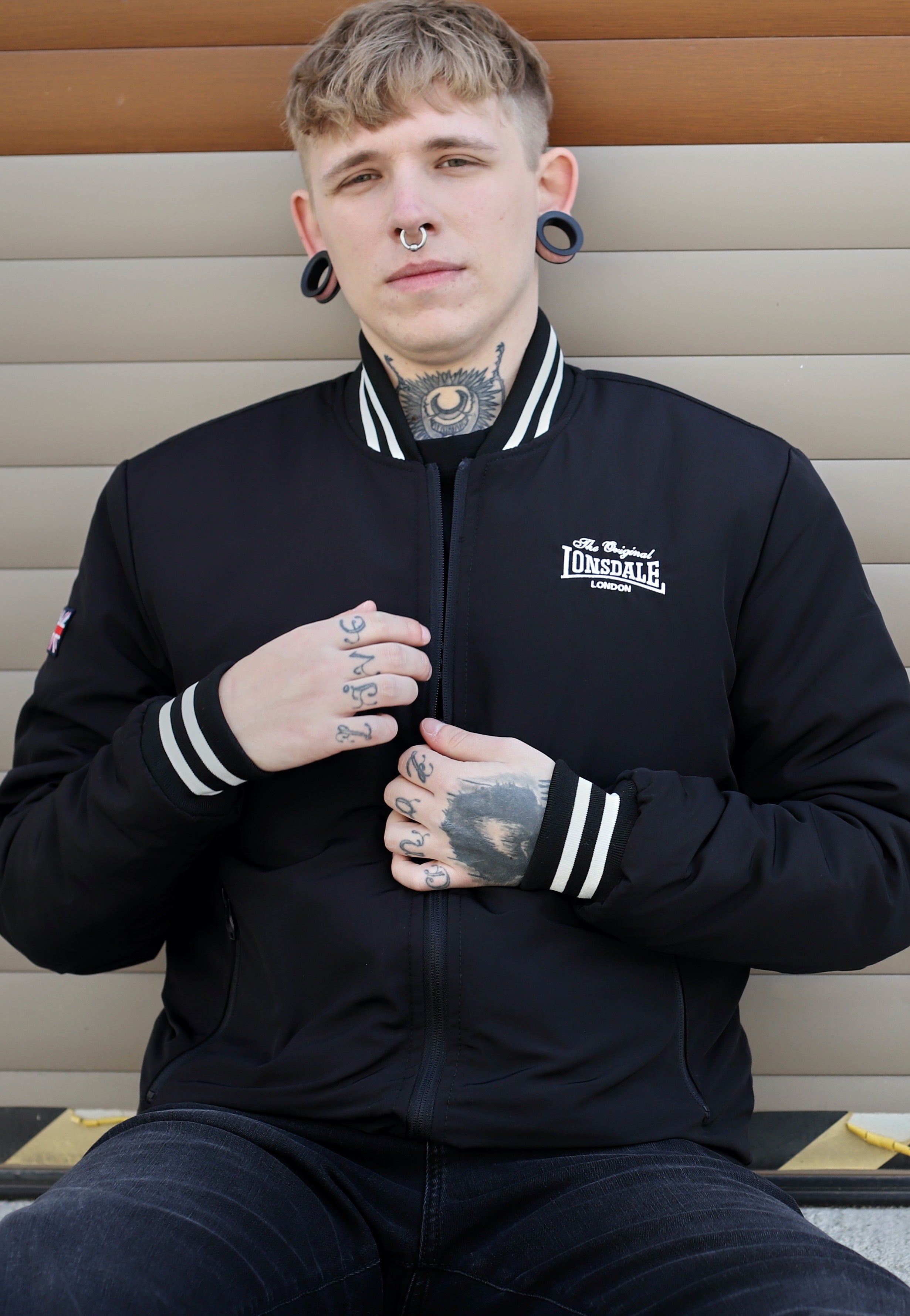Lonsdale - Trusthorpe Black/White - Jacket | Men-Image