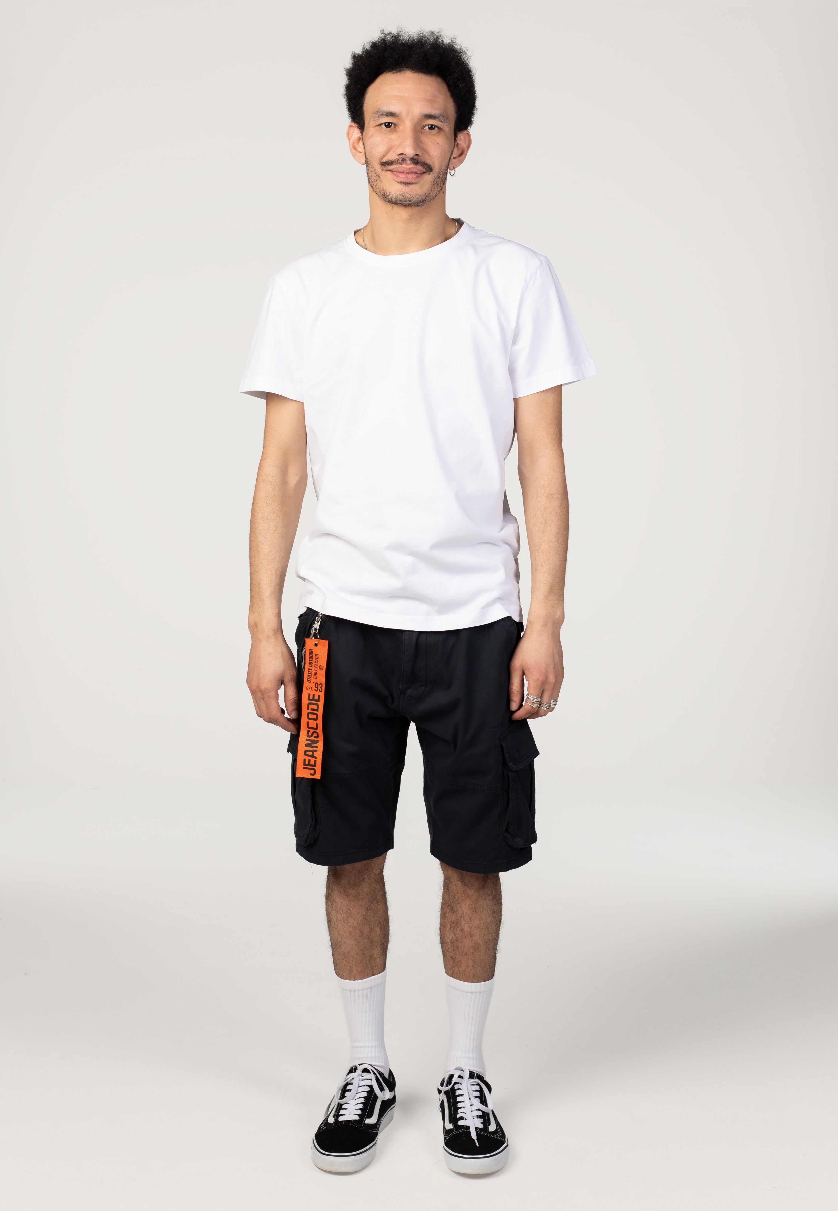 Indicode - Pearl Black - Shorts | Men-Image