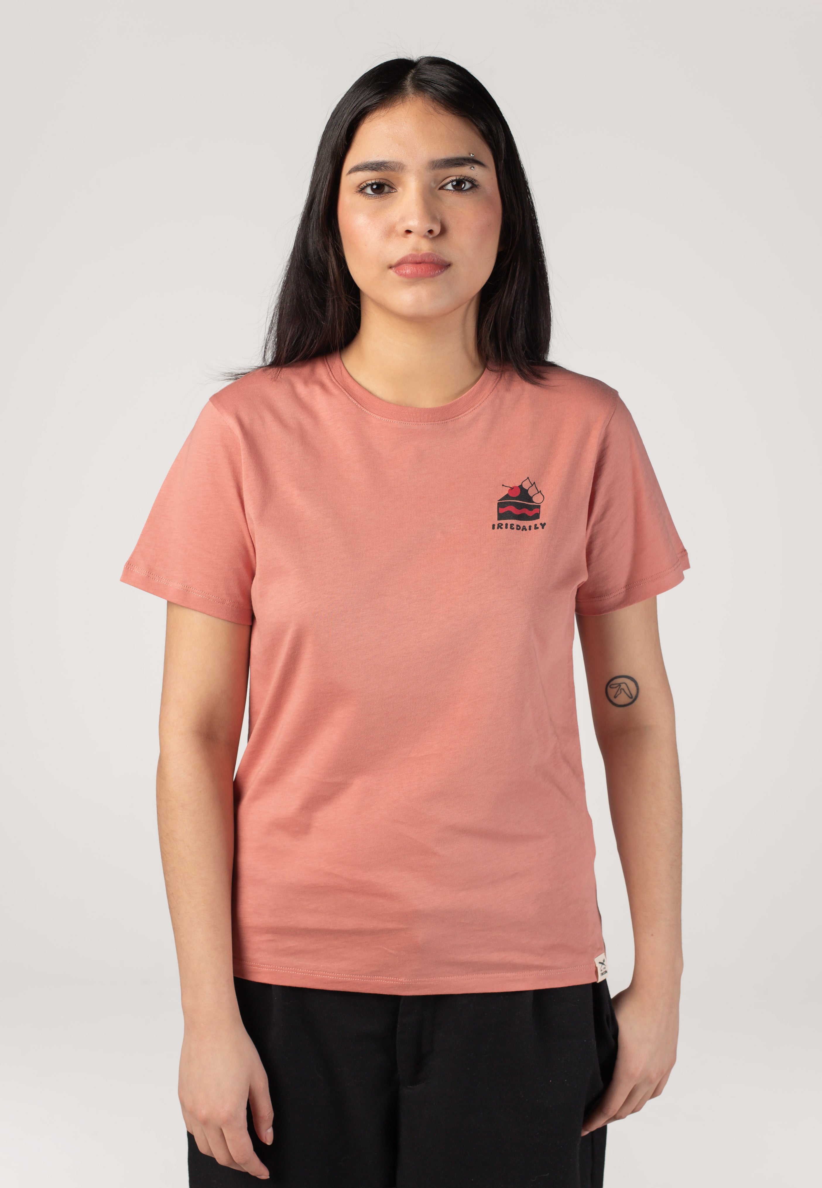 Iriedaily - Yoga Club Mineral Red - T-Shirt | Women-Image