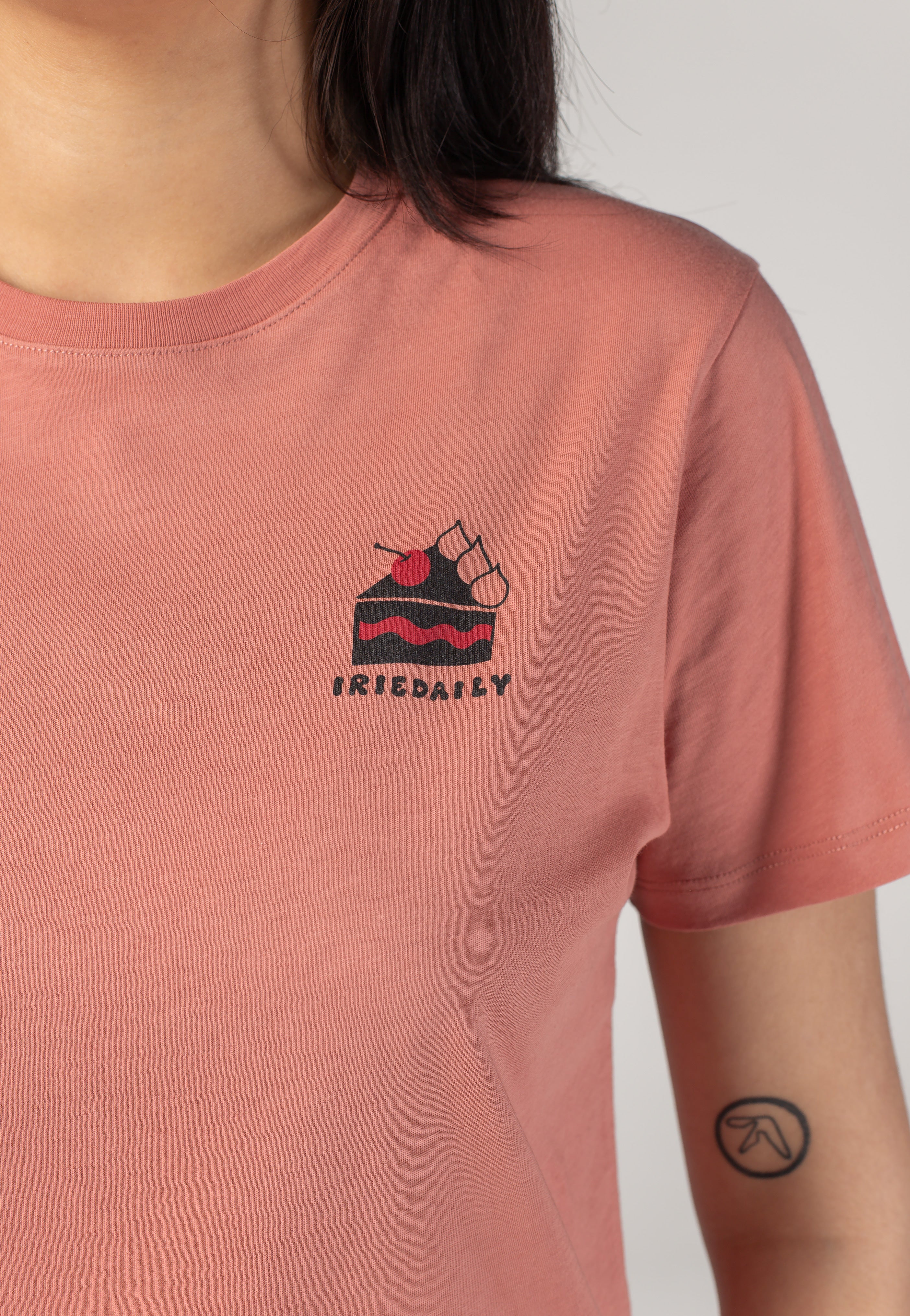 Iriedaily - Yoga Club Mineral Red - T-Shirt | Women-Image