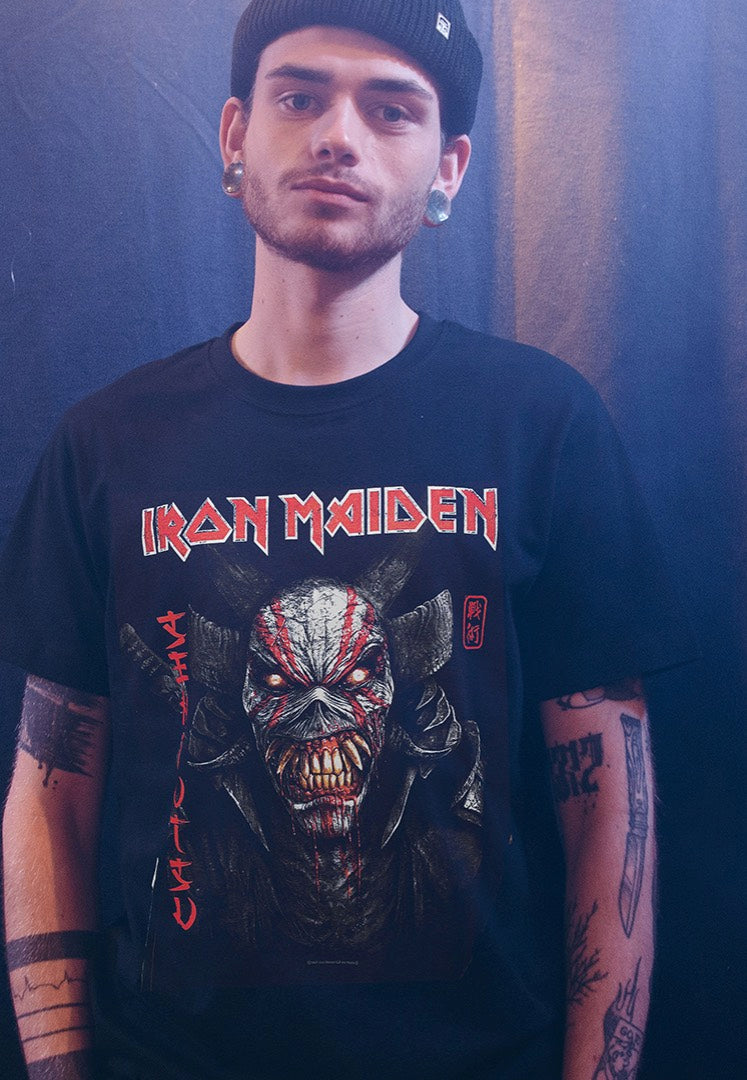 Iron Maiden Senjutsu Black Cover Vertical Logo - T-Shirt | Impericon