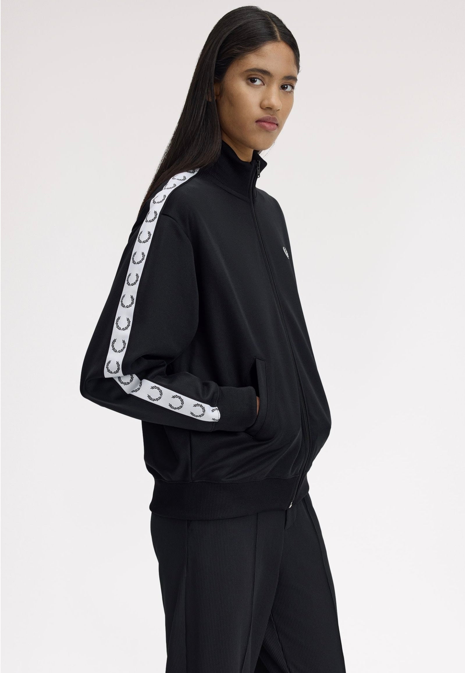 Fred Perry - Taped Black - Track Jacket | Women-Image
