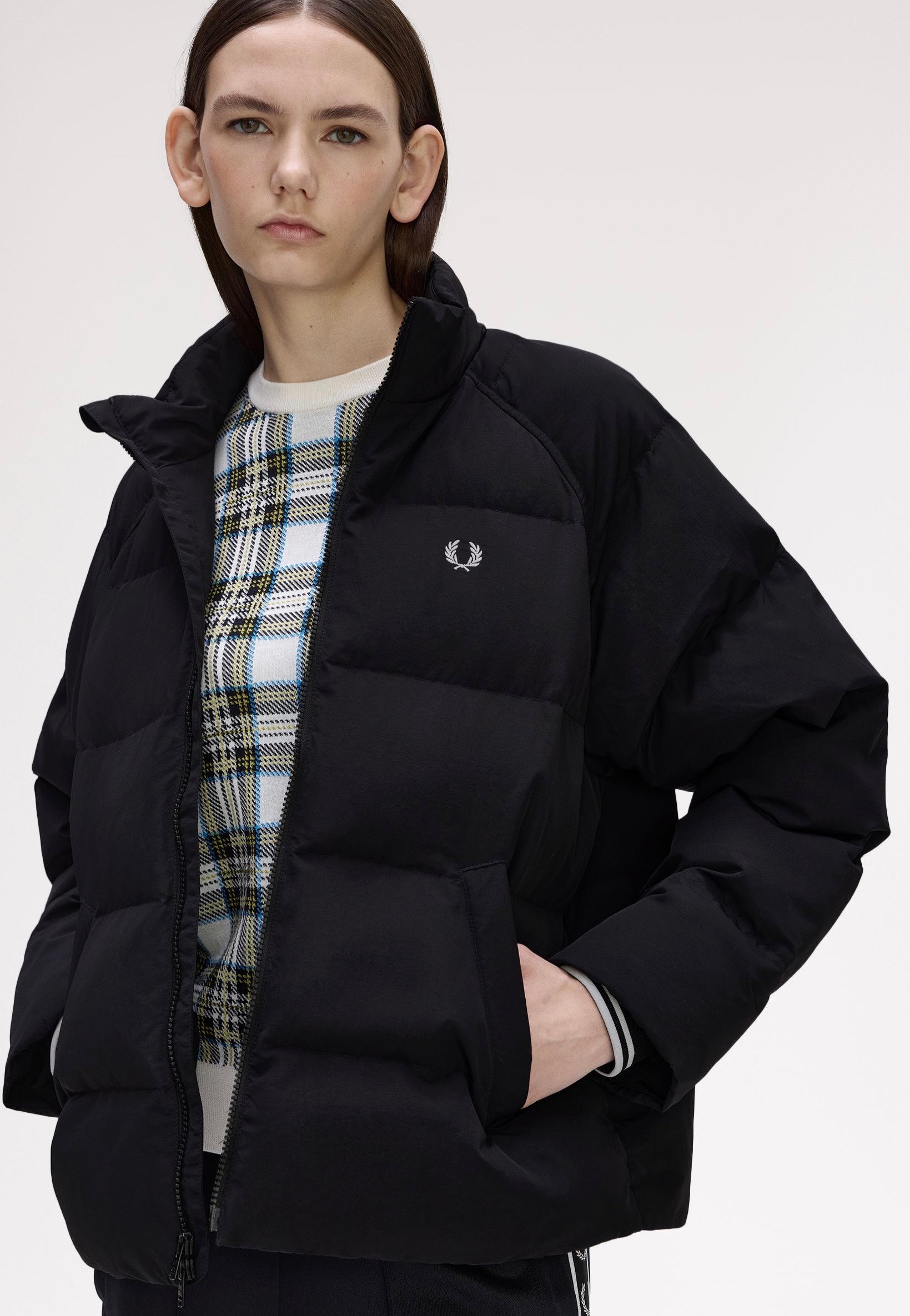 Fred Perry - Raglan Sleeve Padded Black - Jacket | Women-Image