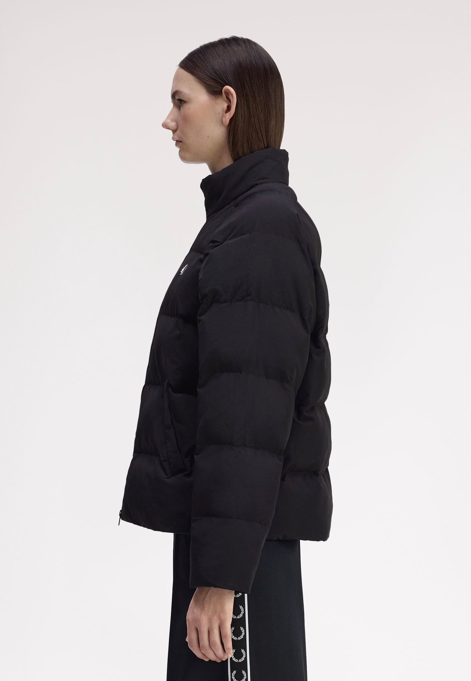 Fred Perry - Raglan Sleeve Padded Black - Jacket | Women-Image
