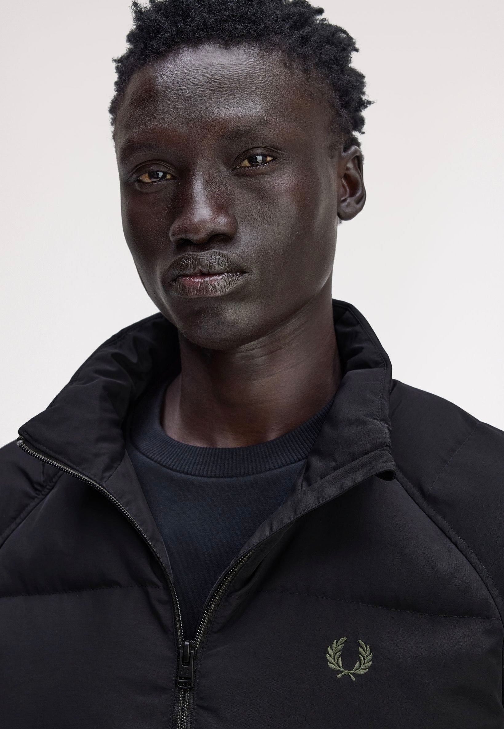 Fred Perry - Raglan Sleeve Padded Black - Jacket | Men-Image