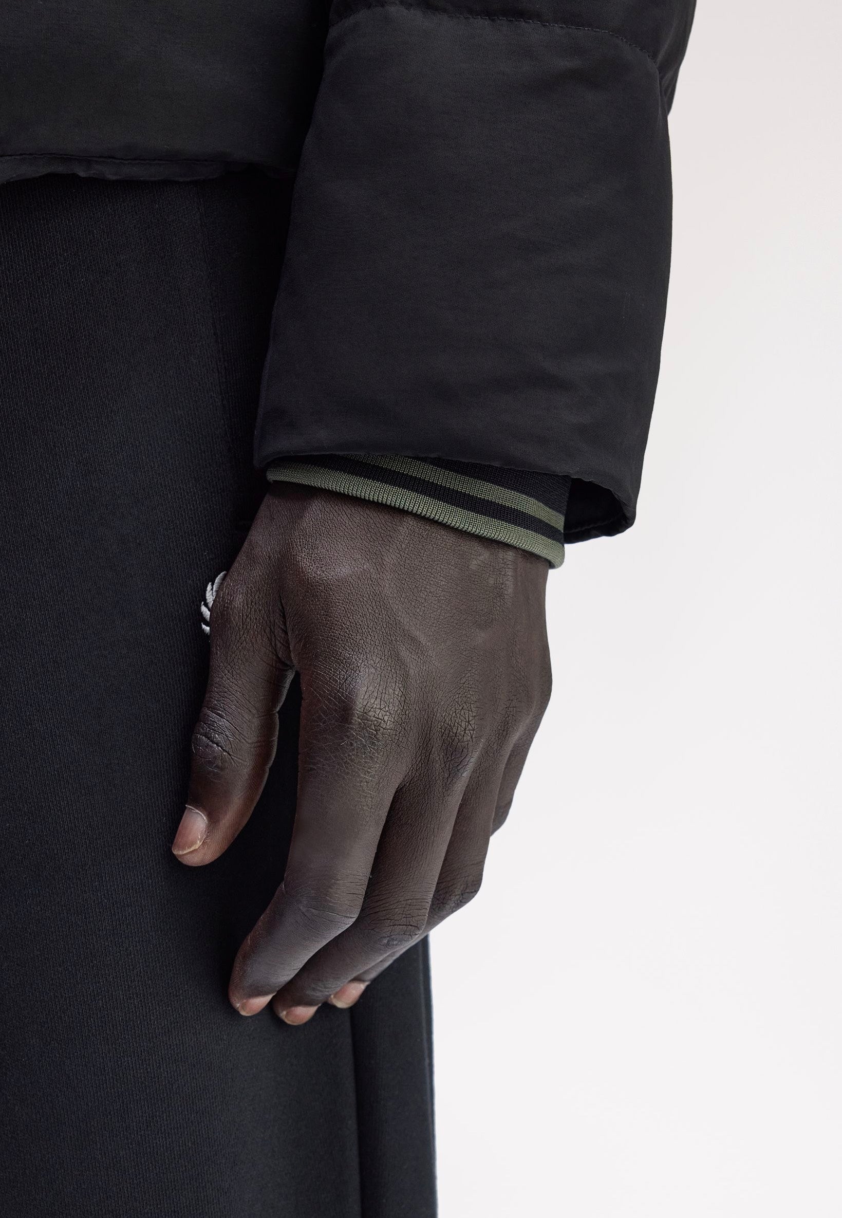 Fred Perry - Raglan Sleeve Padded Black - Jacket | Men-Image