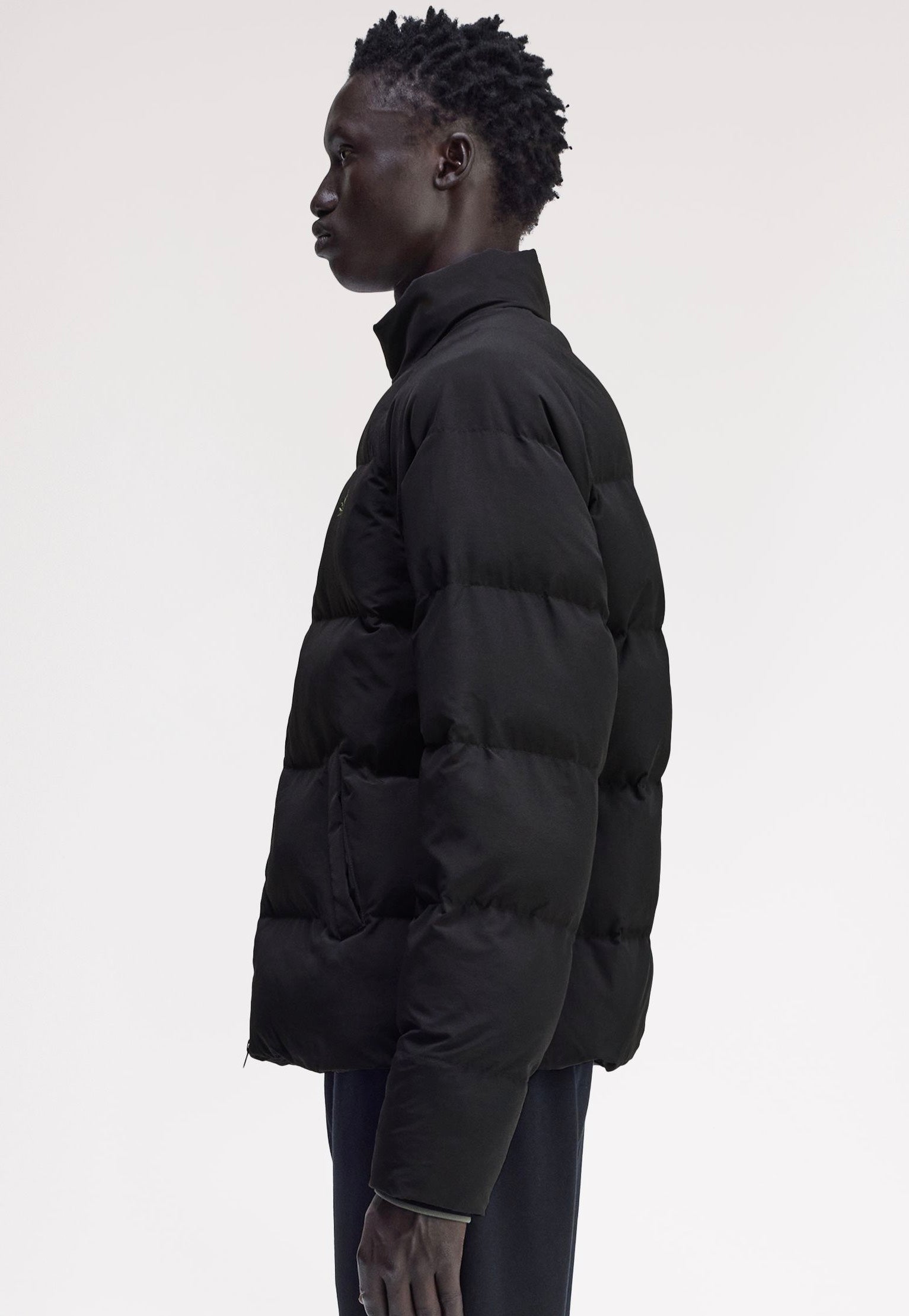 Fred Perry Raglan Sleeve Padded Black - Jacket | Impericon