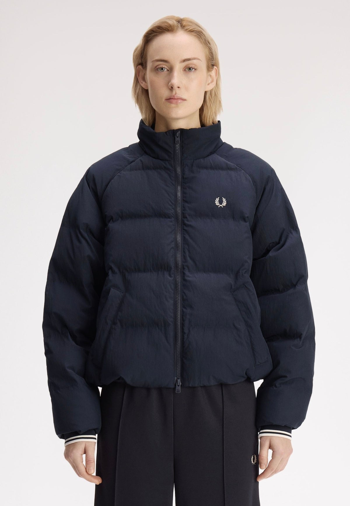 Fred Perry Raglan Sleeve Padded Navy Bunda | Women-Image