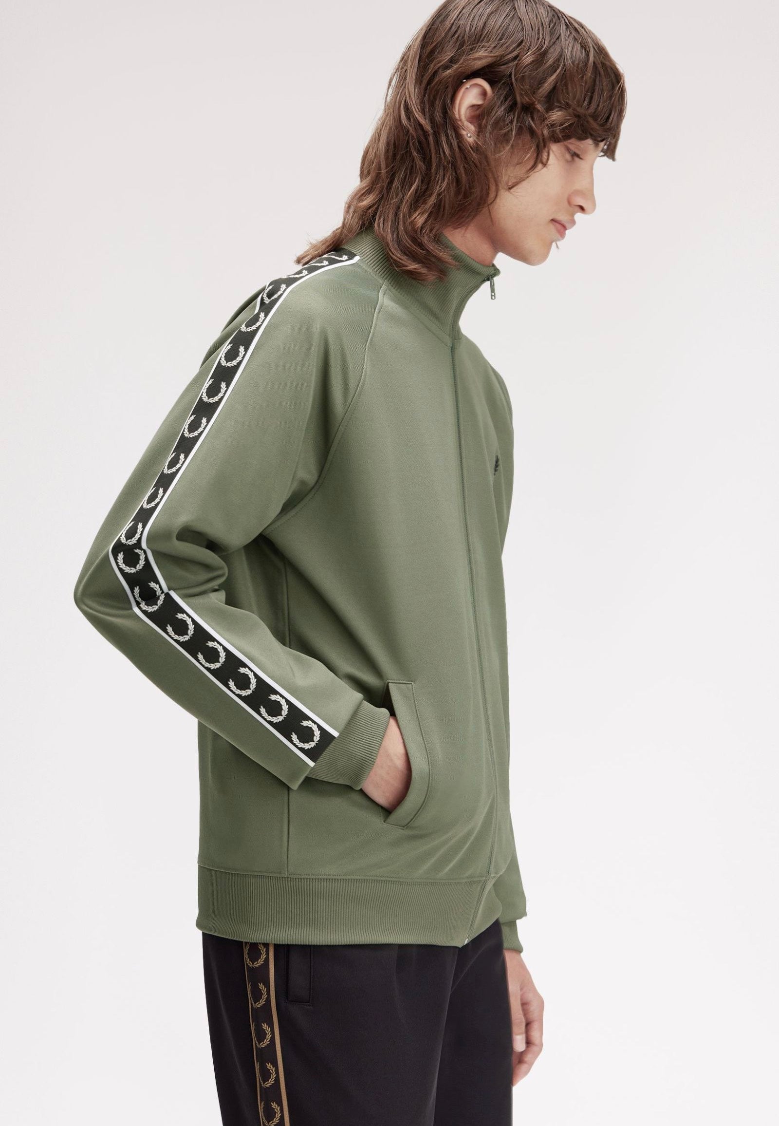 Fred Perry - Taped Track Laurel Wreath Green/Black - Track Jacket | Men-Image