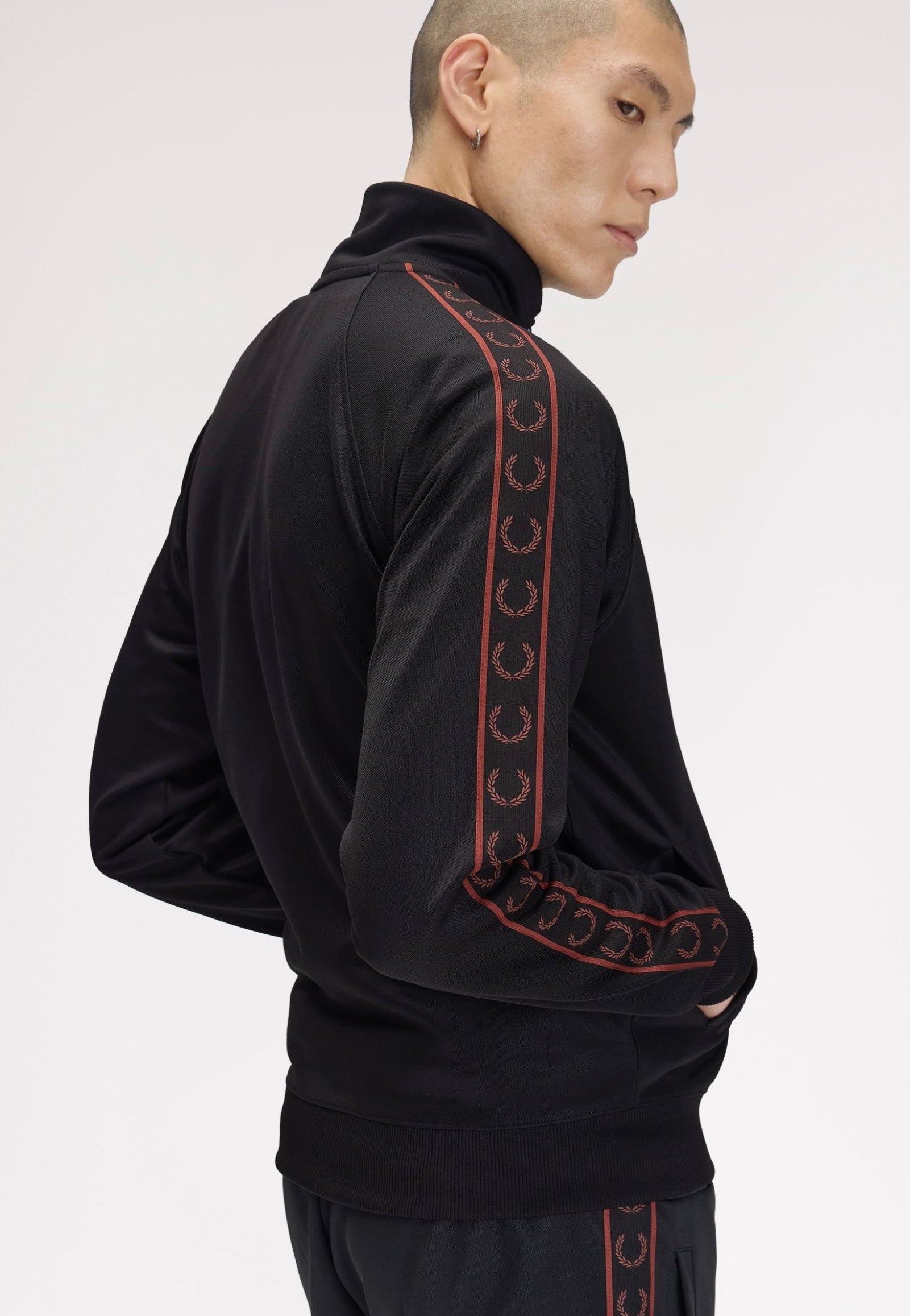 Fred Perry - Contrast Tape Track Black - Track Jacket | Men-Image