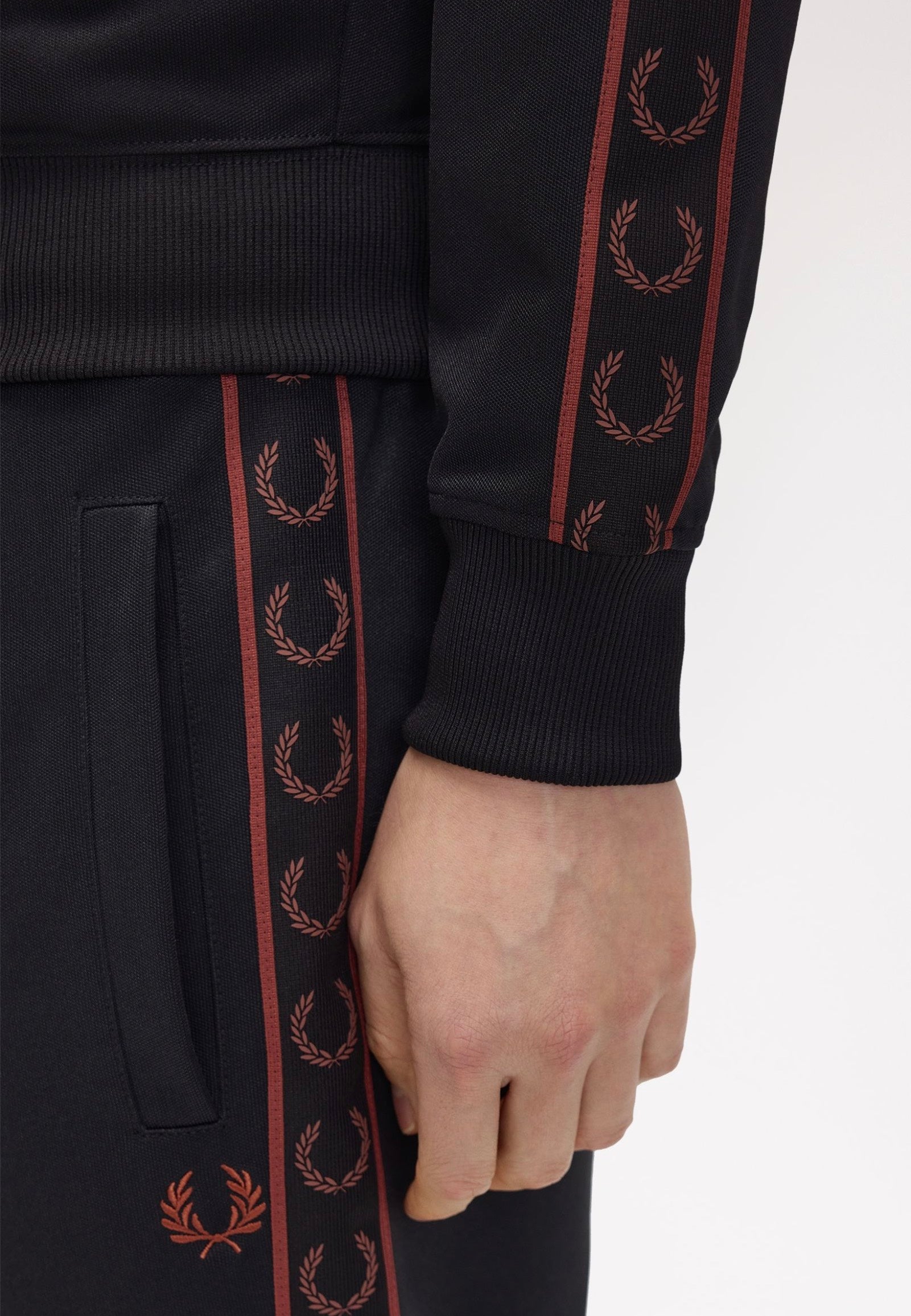 Fred Perry - Contrast Tape Track Black - Track Jacket | Men-Image