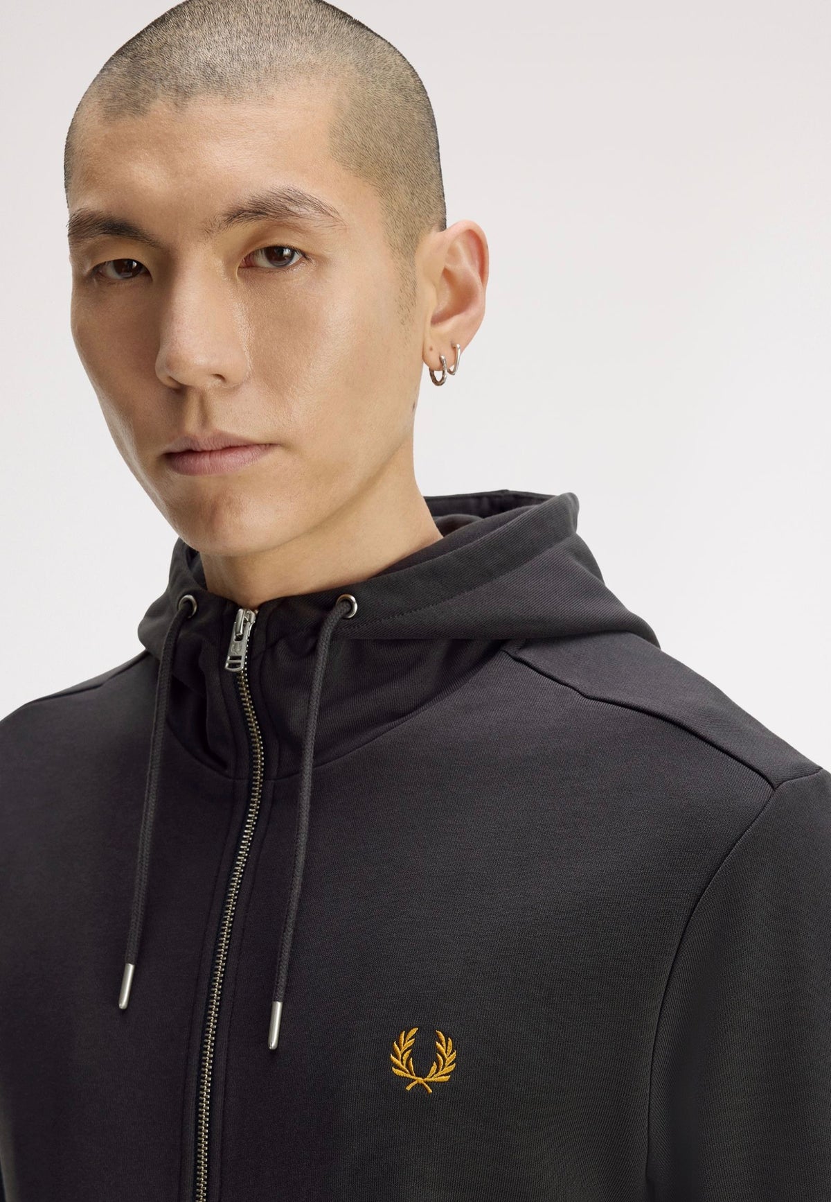 Fred Perry Hooded Zip Through Anchor Grey/Golden Huvtröja med dragkedja | Men-Image