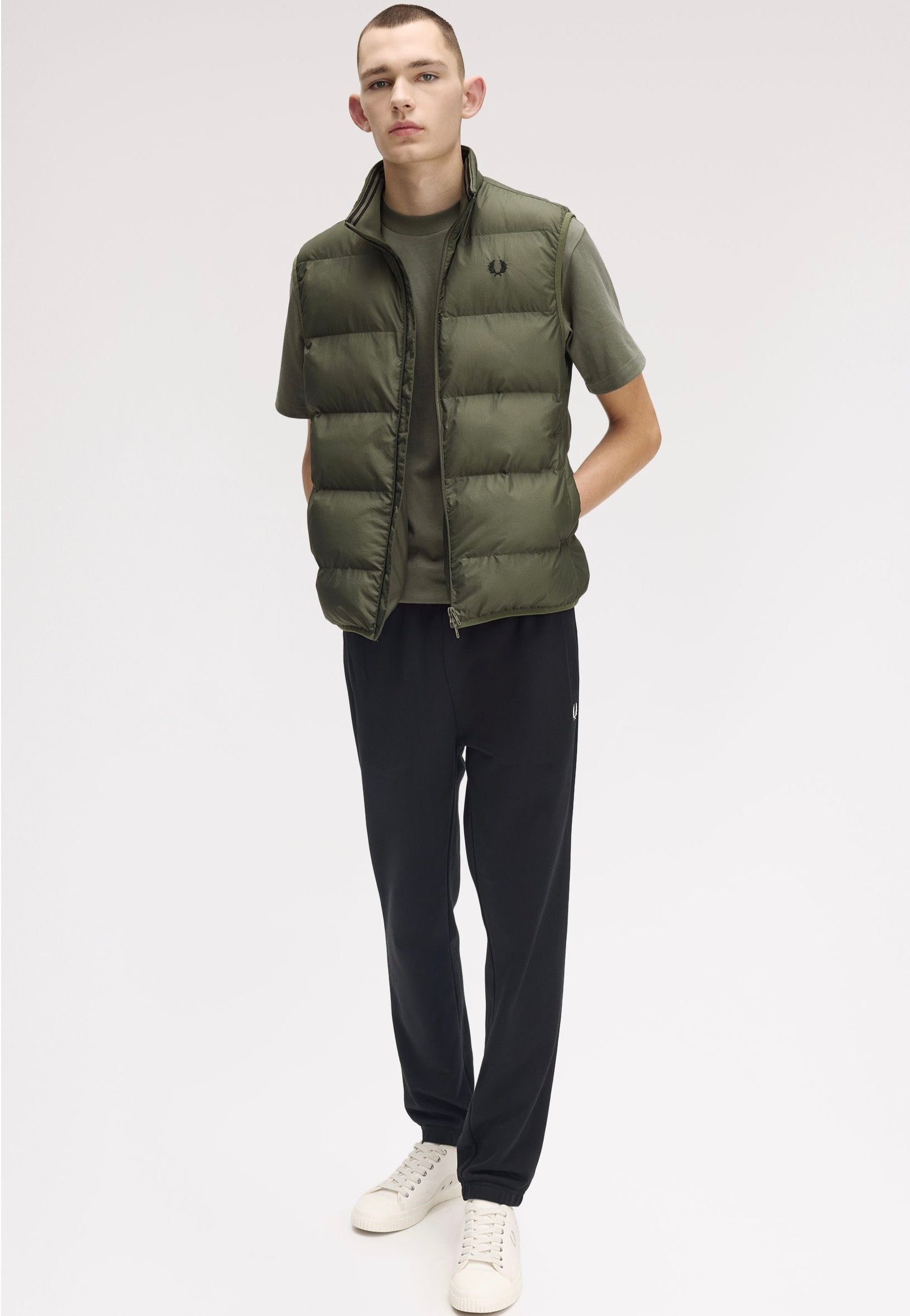 Fred Perry - Insulated Laurel Wreath Green - Vest | Men-Image