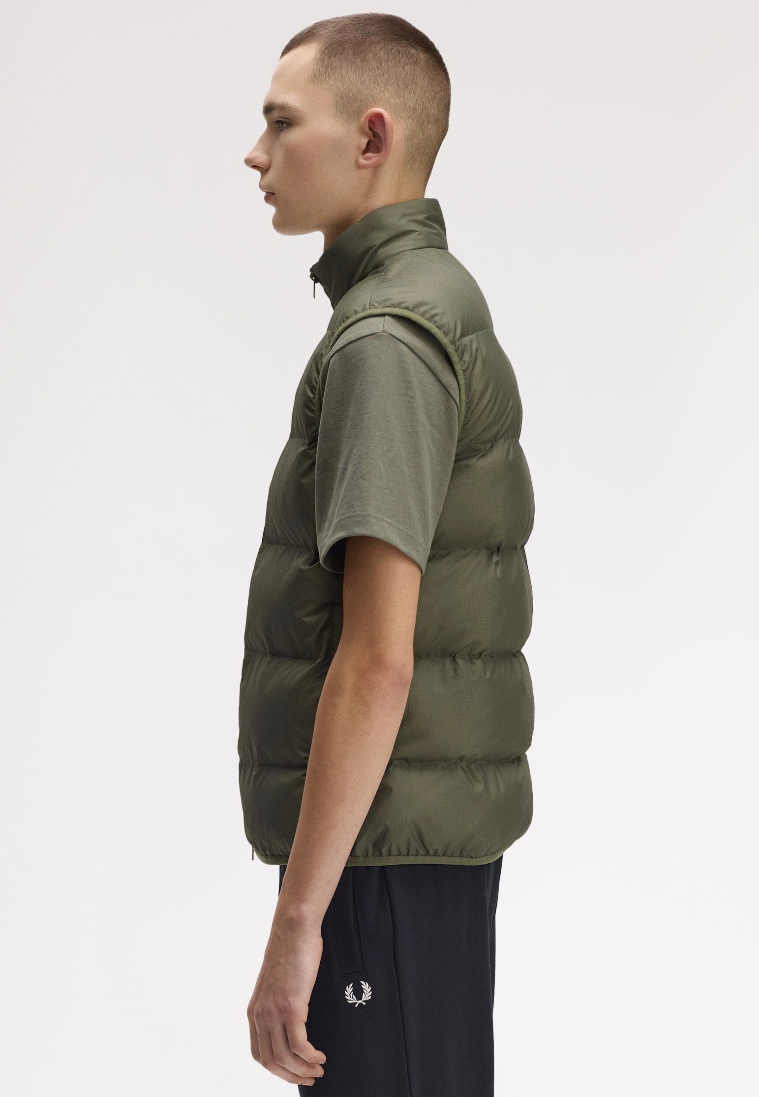 Fred Perry - Insulated Laurel Wreath Green - Vest | Men-Image