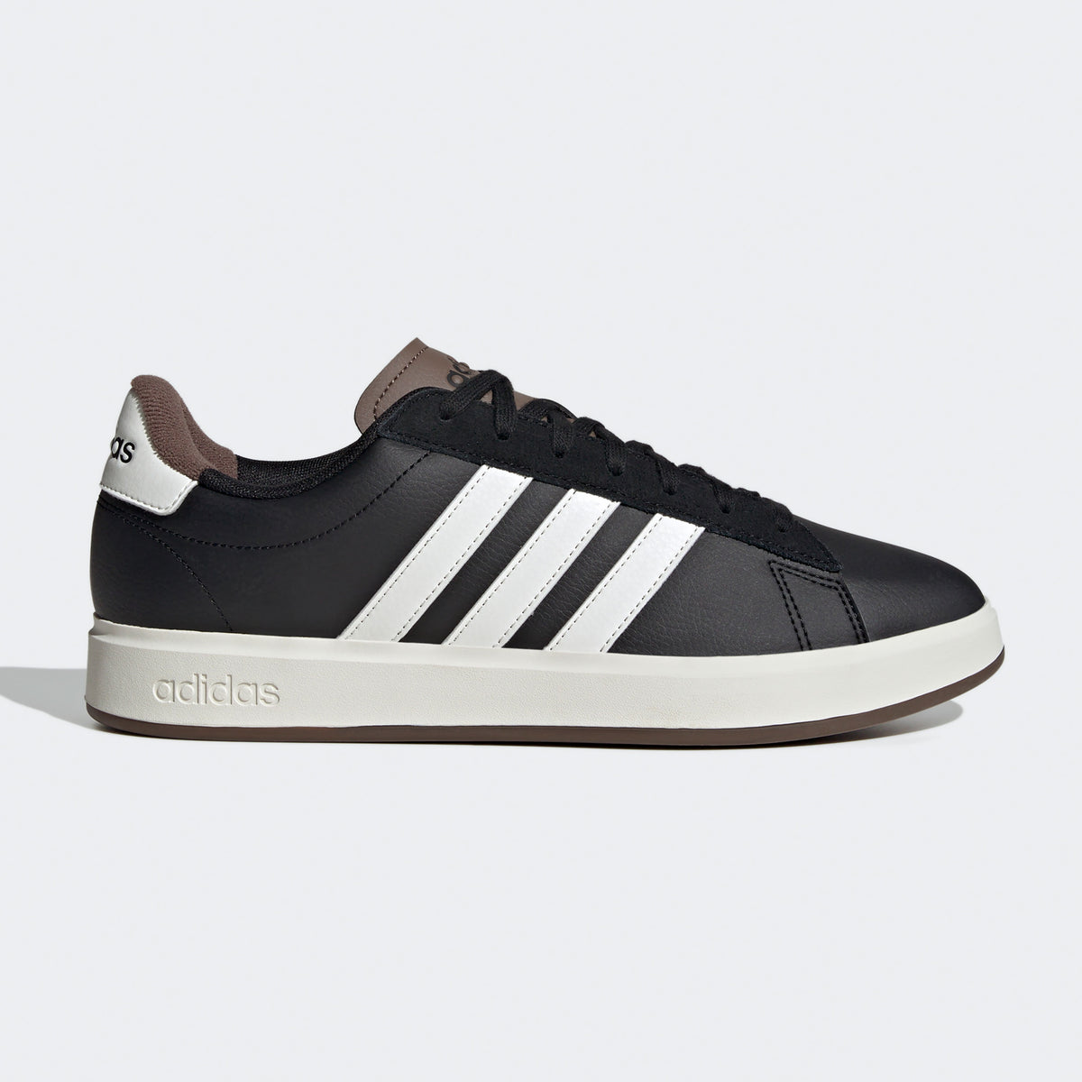 Adidas - Grand Court 2.0 Cblack/Owhite/Earstr - Shoes