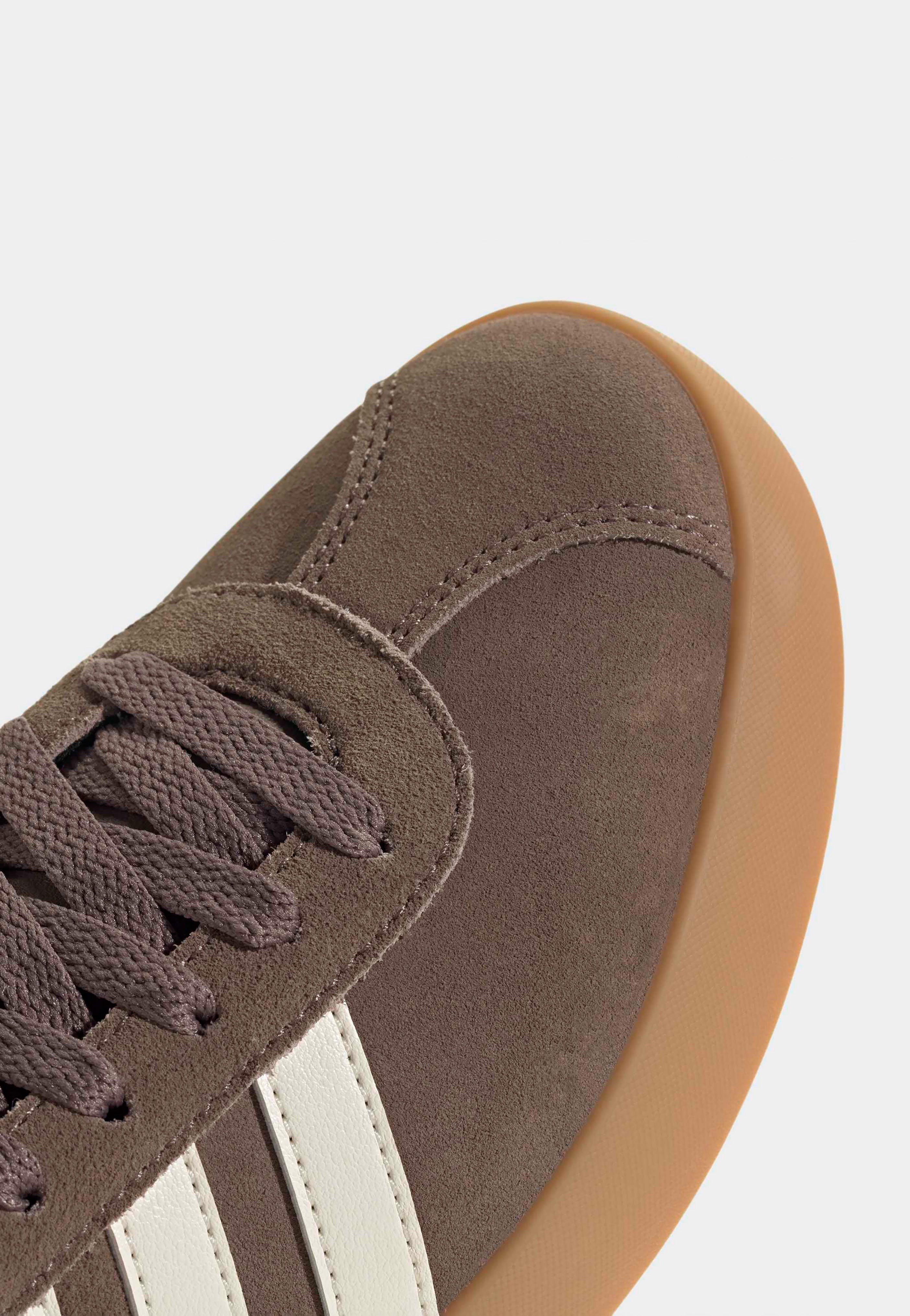 Adidas - VL Court 3.0 Earstr/Cwhite/Gum3 - Girl Shoes | Women-Image