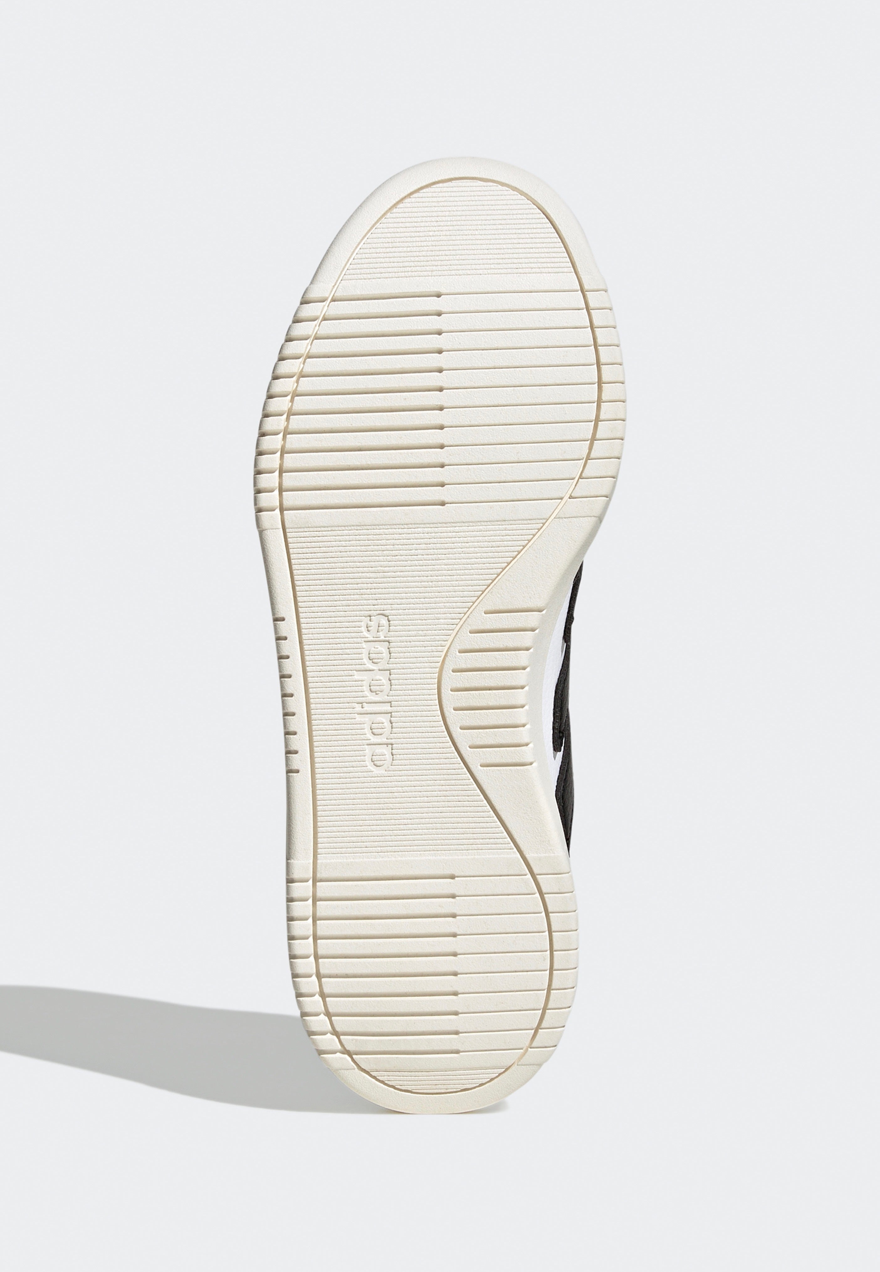 Adidas - Courtblock Bold Ftwwht/Cblack/Gretwo - Girl Shoes | Women-Image