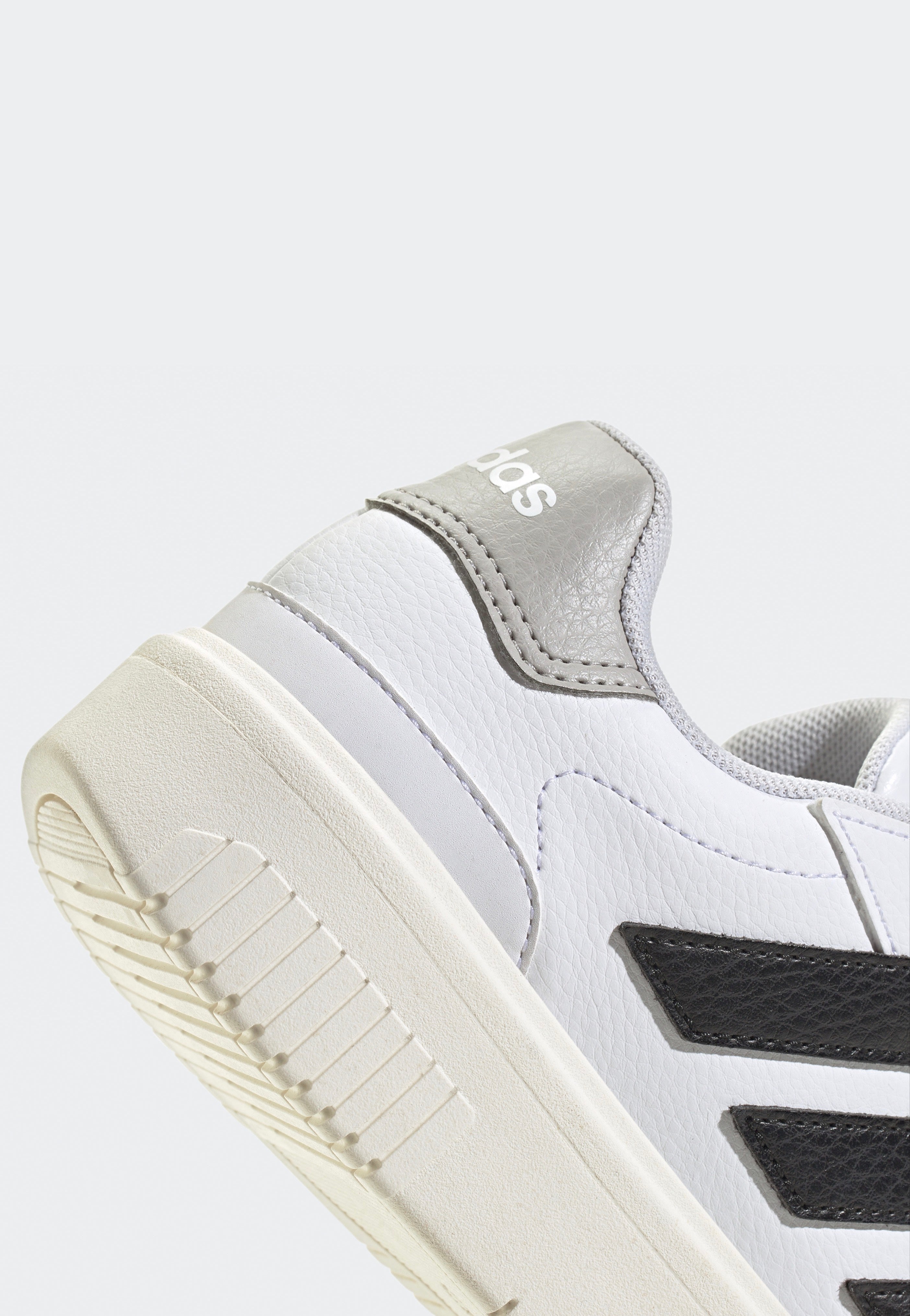 Adidas - Courtblock Bold Ftwwht/Cblack/Gretwo - Girl Shoes