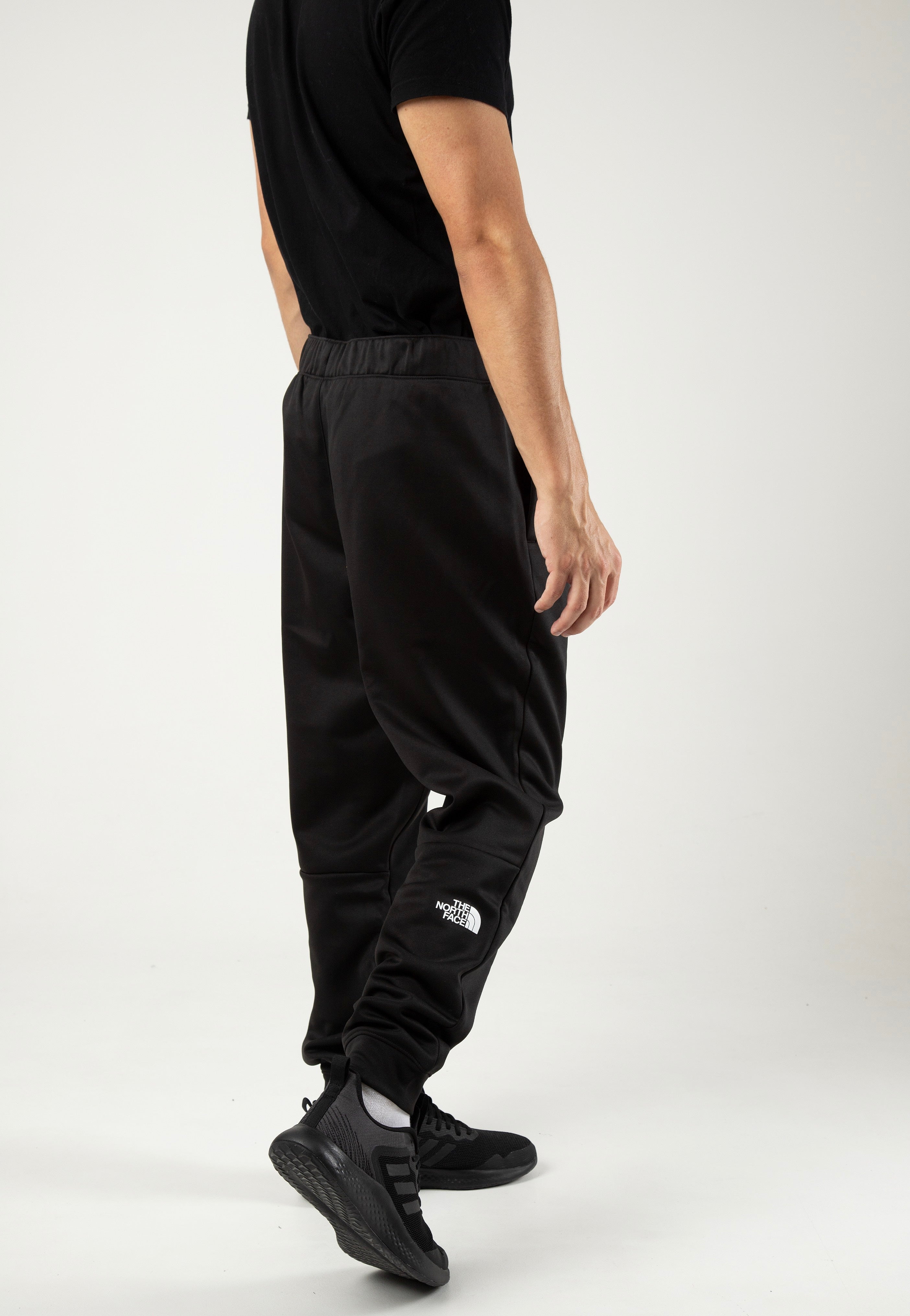 The North Face - Reaxion Fleece Tnf Black/Asphalt Grey - Sweat Pants |  Impericon