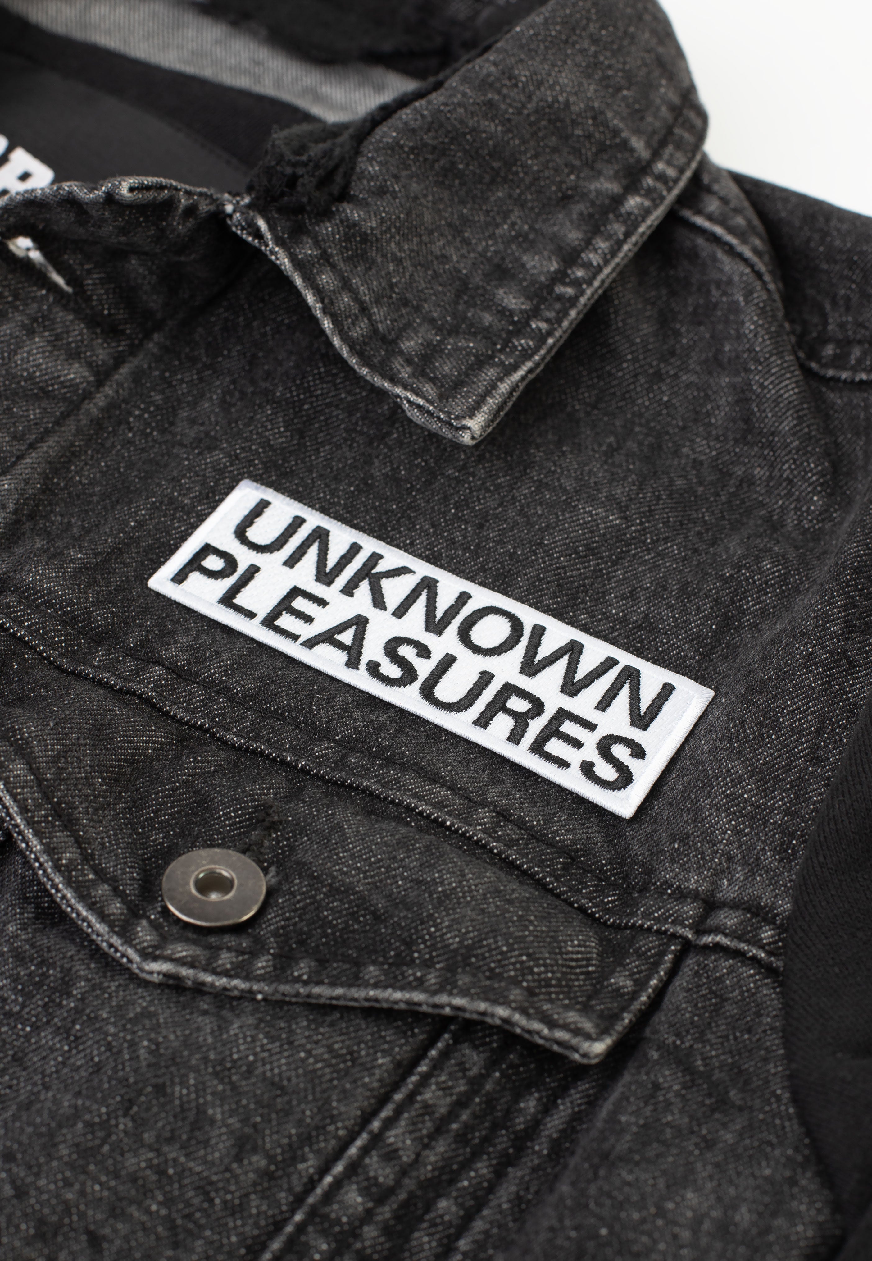 Joy Division - Unknown Pleasures Text - Patch | Neutral-Image