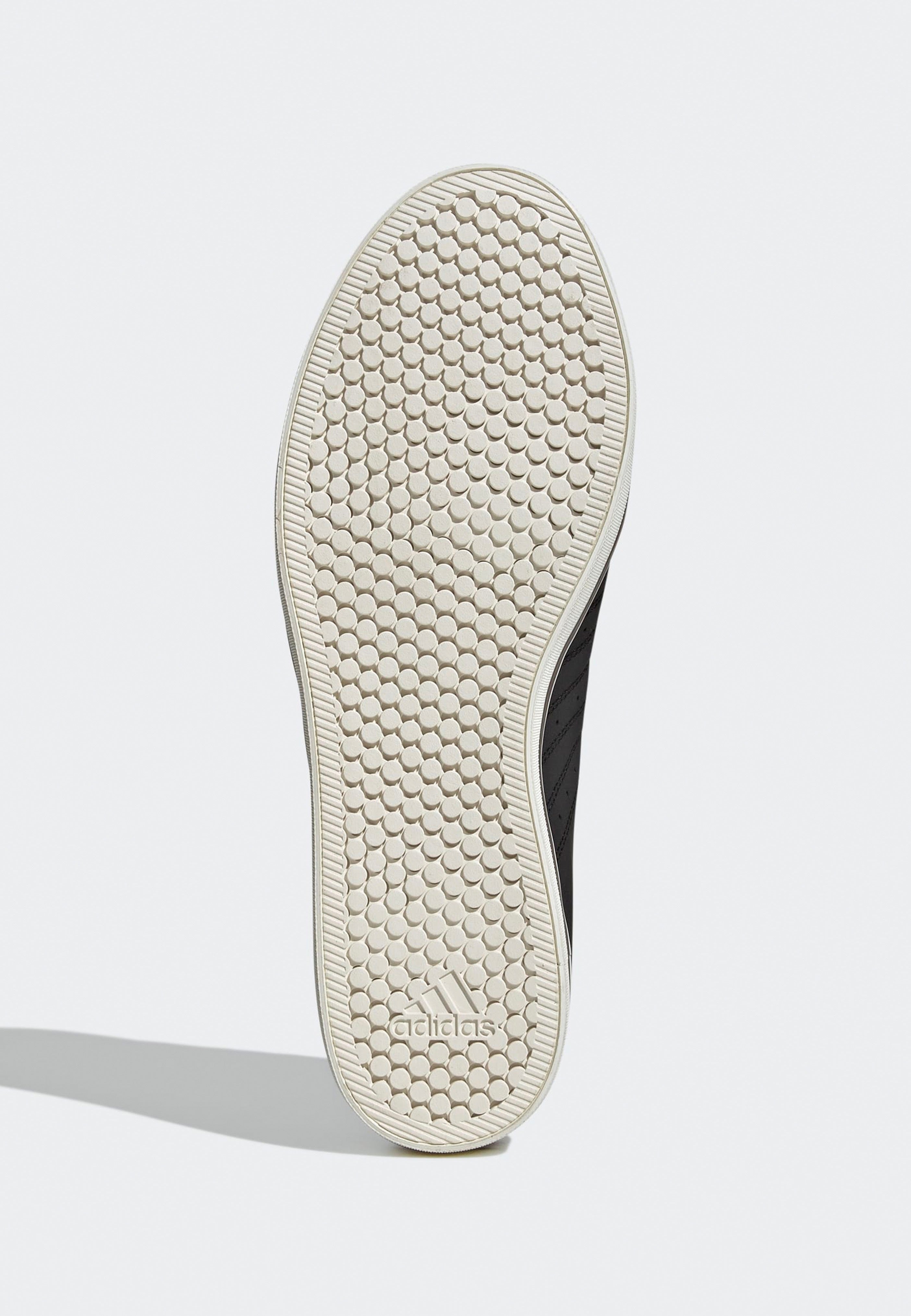 Adidas - VS Pace 2.0 Cblack/Tauoxi/Earstr - Shoes | Men-Image