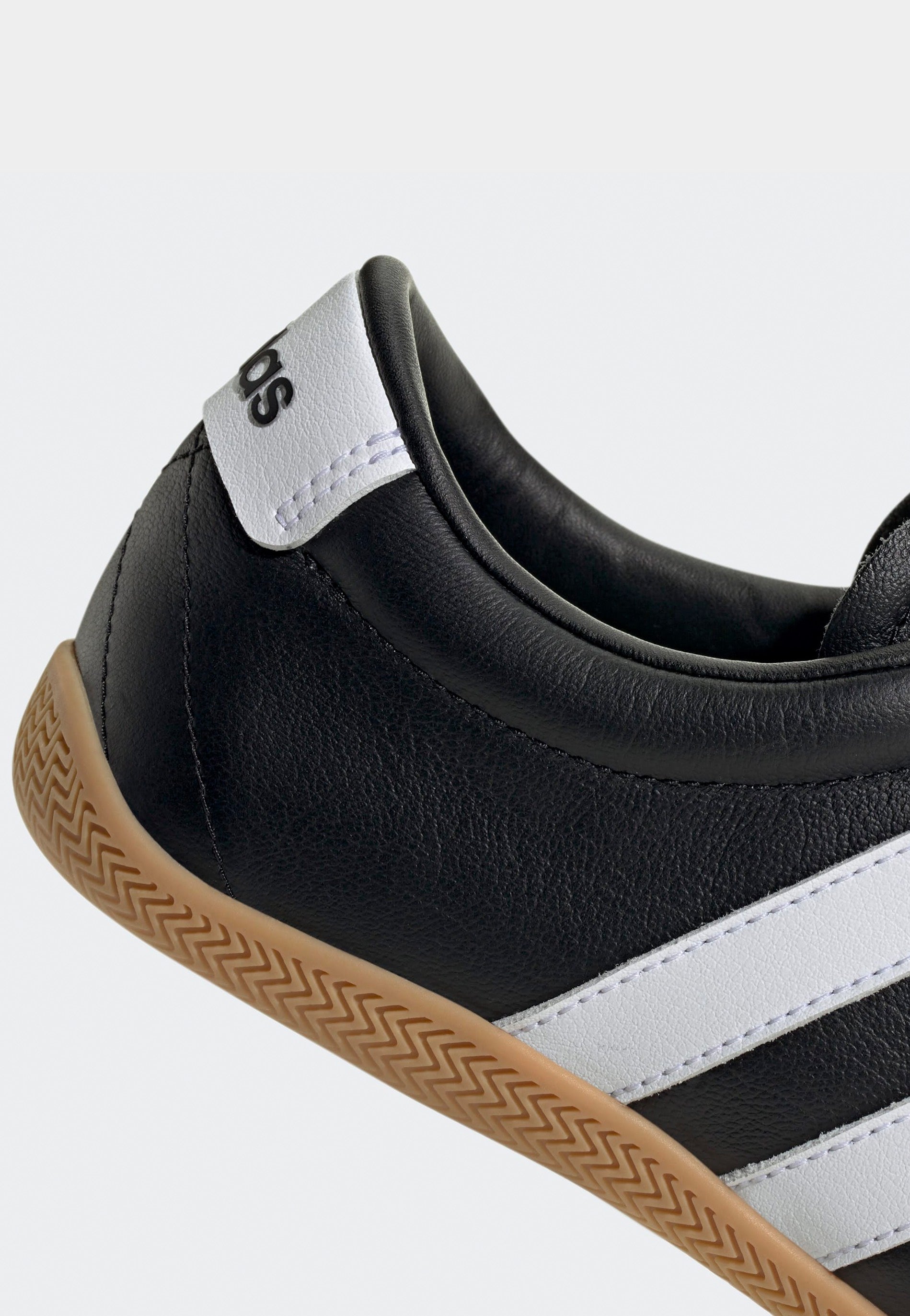 Adidas - Grand Court Lo Cblack/Ftwwht/Gum3 - Girl Shoes