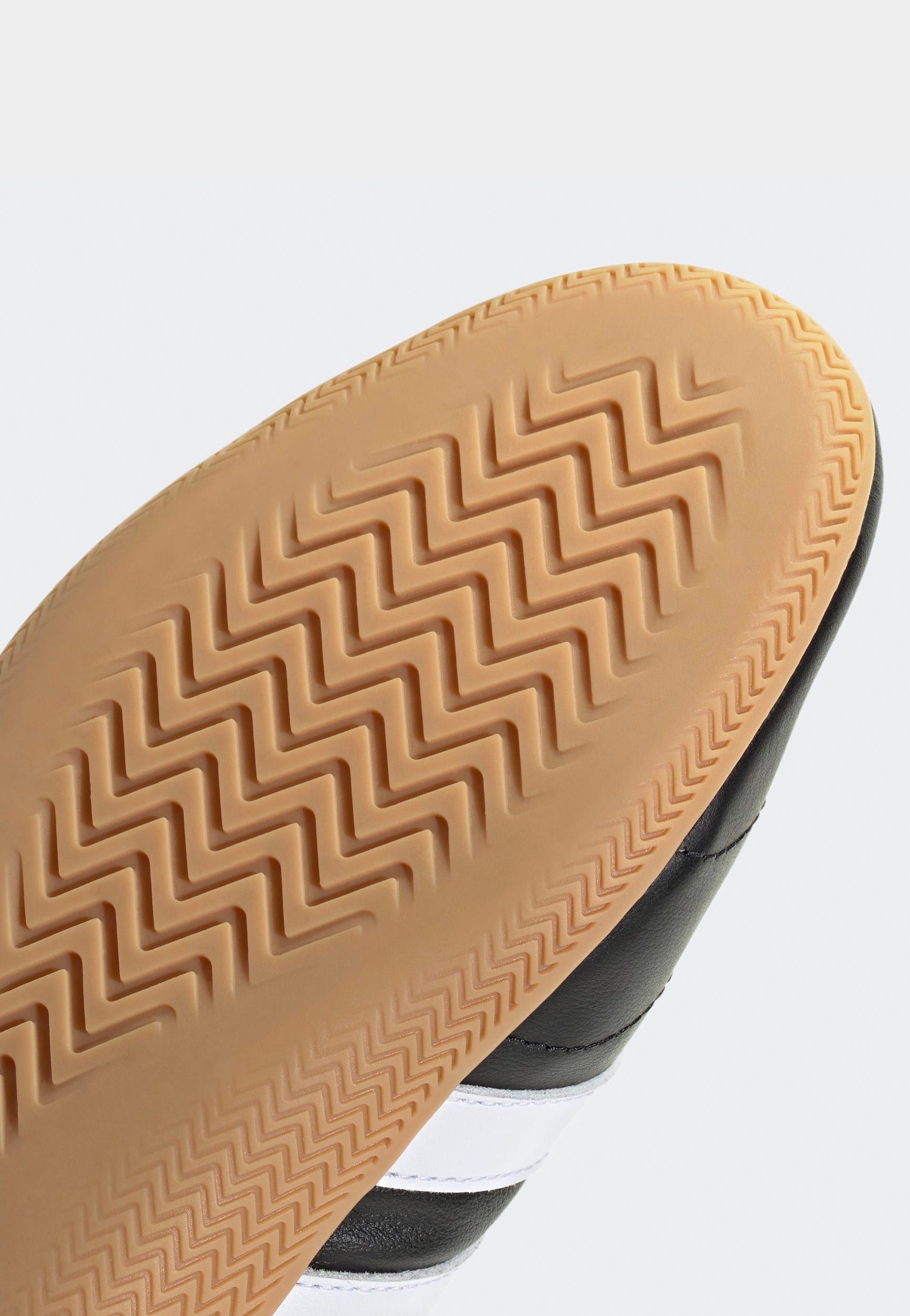Adidas - Grand Court Lo Cblack/Ftwwht/Gum3 - Girl Shoes | Women-Image