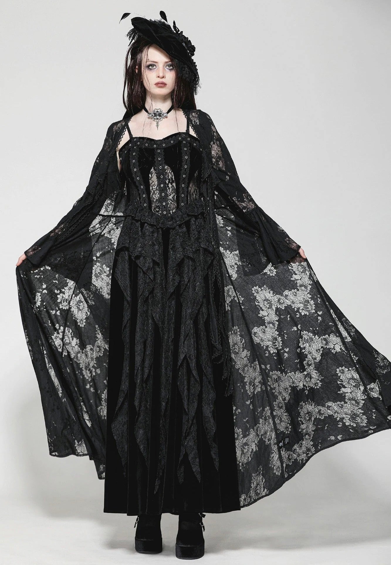 Dark In Love - Gothic Lace Trimmed Elegant Long - Robe | Women-Image